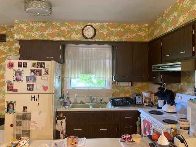1943 single family home for sale at 626 1st Street in Nashwauk, MN — 4 bed, 3 bath (photo 6 of 17)