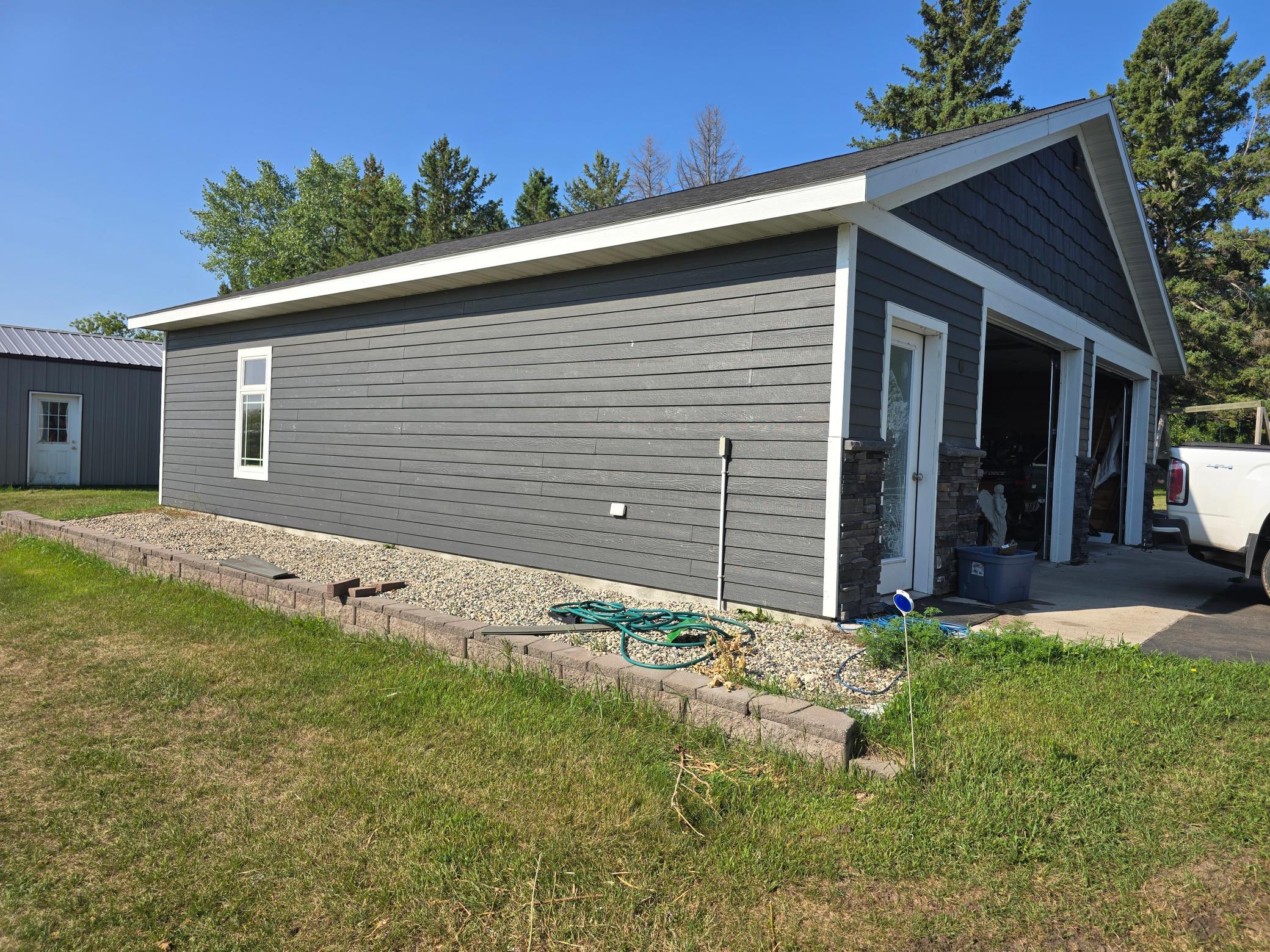 1949 single family home for sale at 305 E Hill Drive in Frazee, MN — 4 bed, 2 bath (photo 14 of 16)