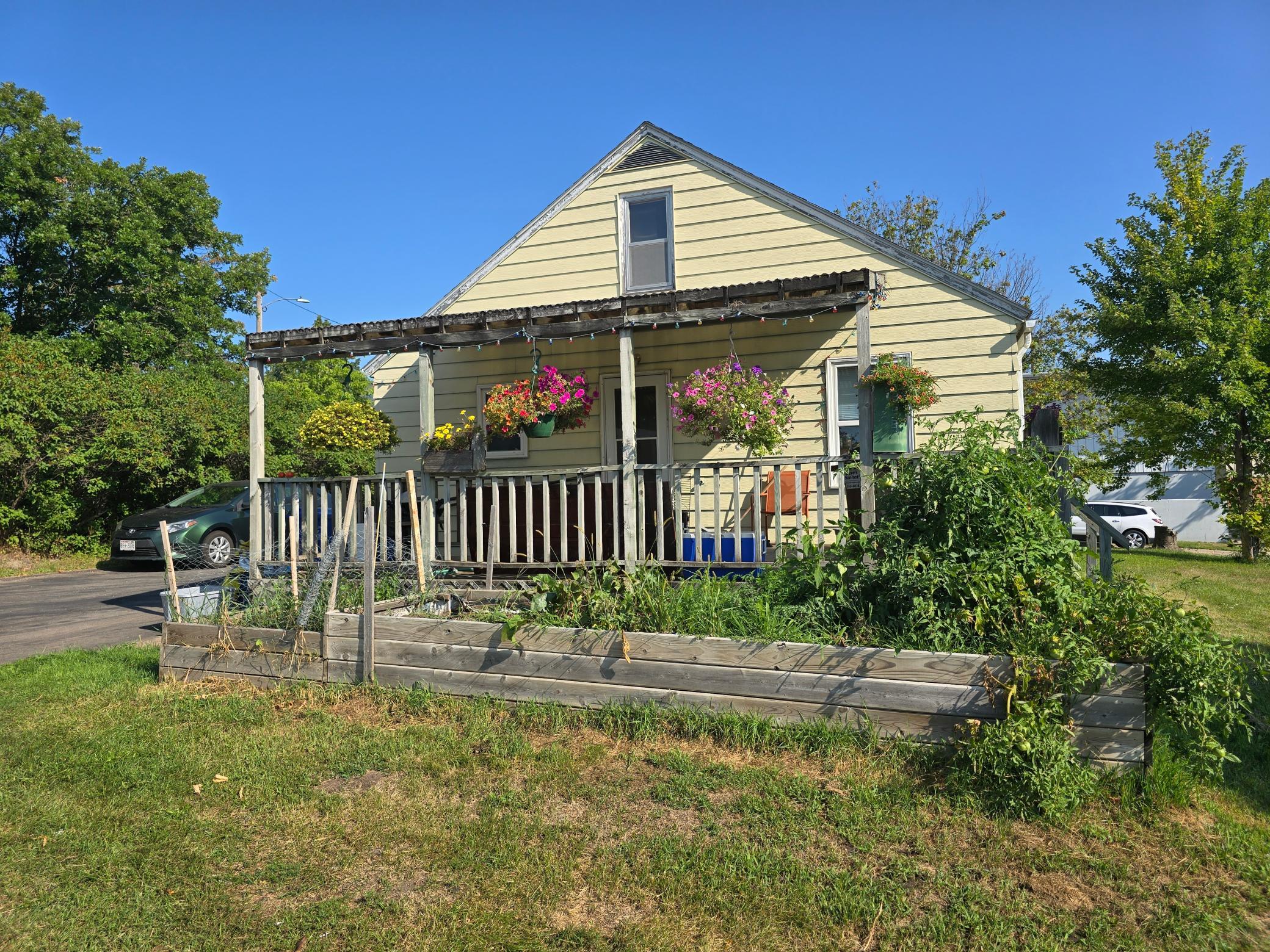 1949 single family home for sale at 305 E Hill Drive in Frazee, MN — 4 bed, 2 bath (photo 15 of 16)