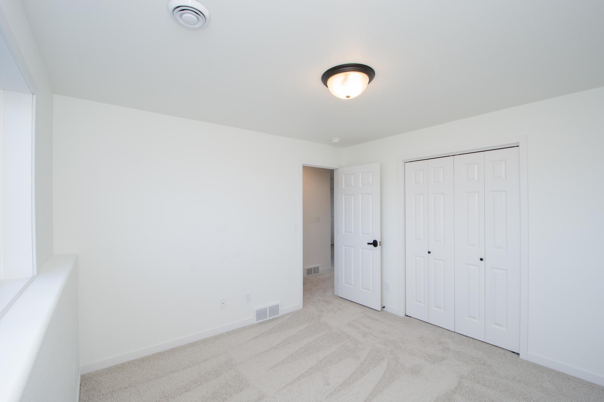 2026 single family home for sale at 6747 Selkirk Drive S in Fargo, ND — 4 bed, 3 bath (photo 16 of 26)