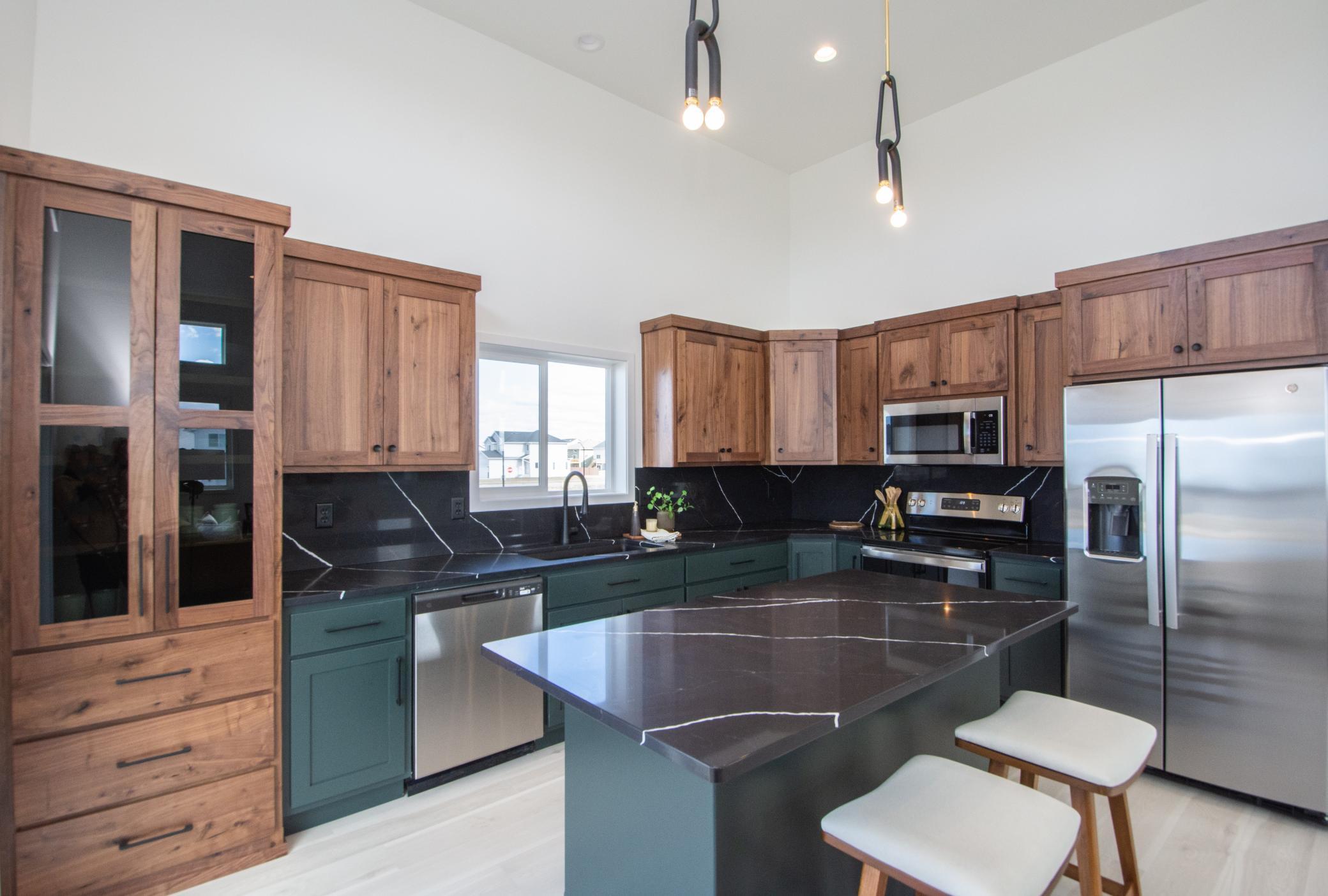 2026 single family home for sale at 6747 Selkirk Drive S in Fargo, ND — 4 bed, 3 bath (photo 7 of 26)