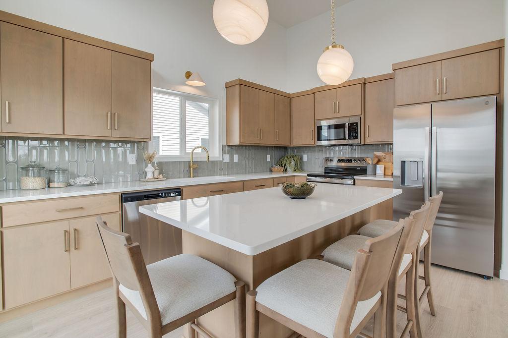 2026 single family home for sale at 6747 Selkirk Drive S in Fargo, ND — 4 bed, 3 bath (photo 15 of 46)