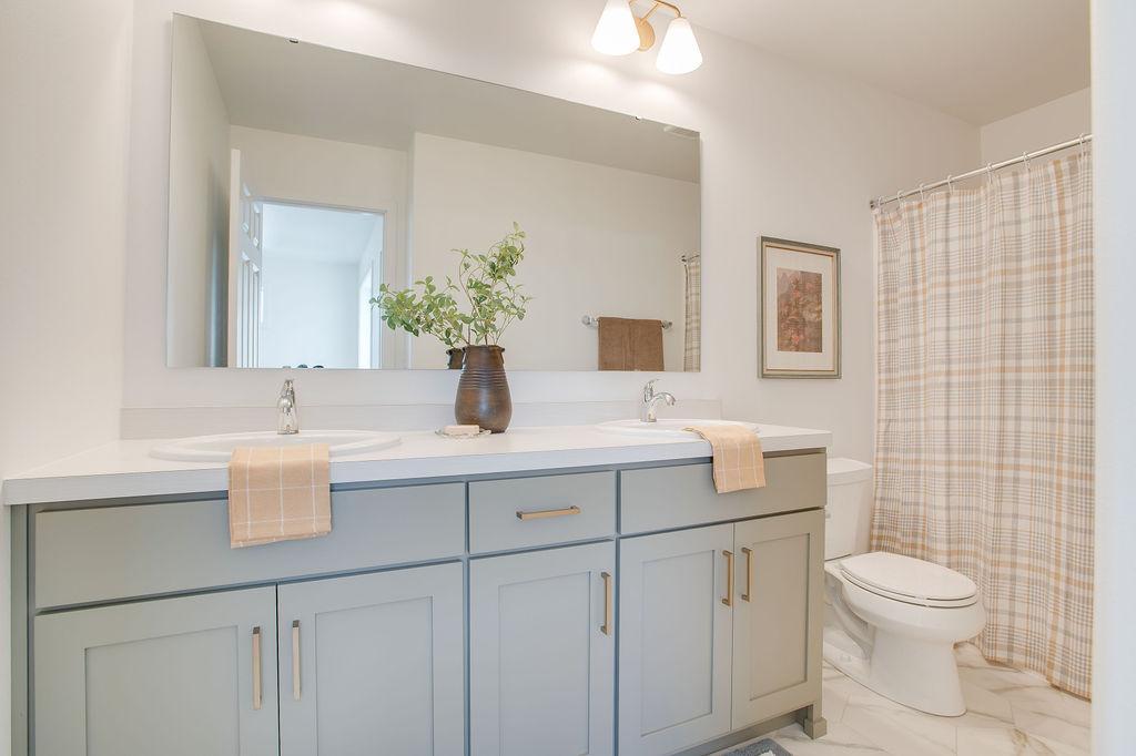 2026 single family home for sale at 6747 Selkirk Drive S in Fargo, ND — 4 bed, 3 bath (photo 26 of 46)