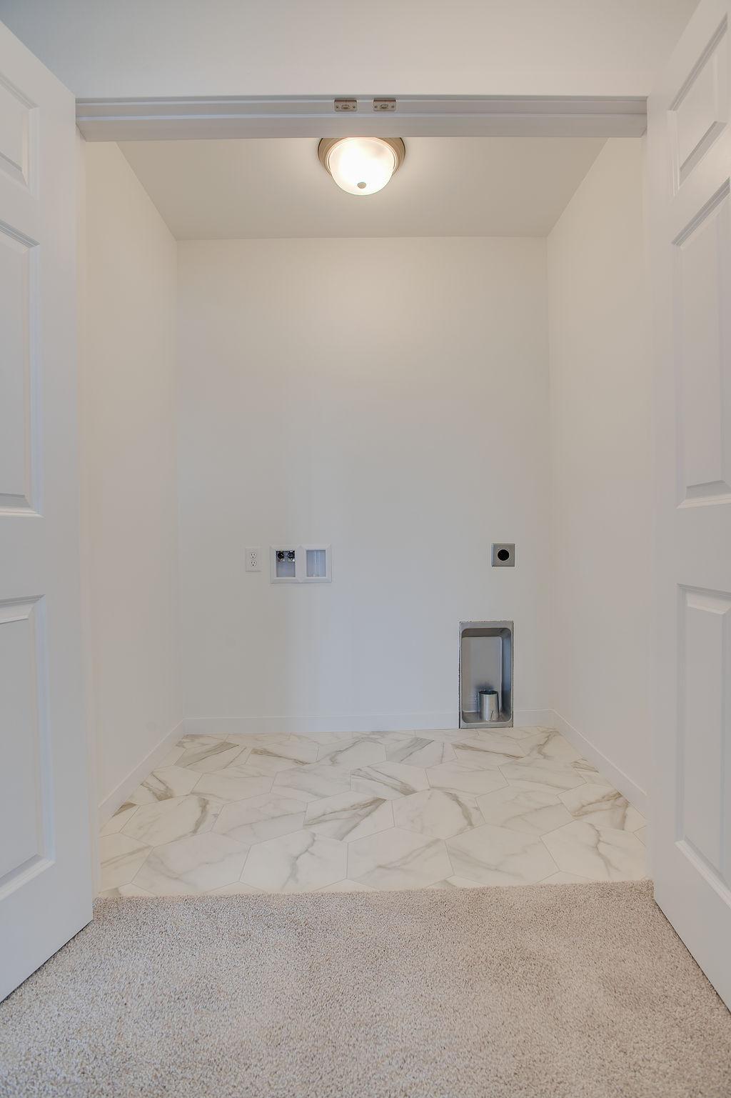 2026 single family home for sale at 6747 Selkirk Drive S in Fargo, ND — 4 bed, 3 bath (photo 34 of 46)