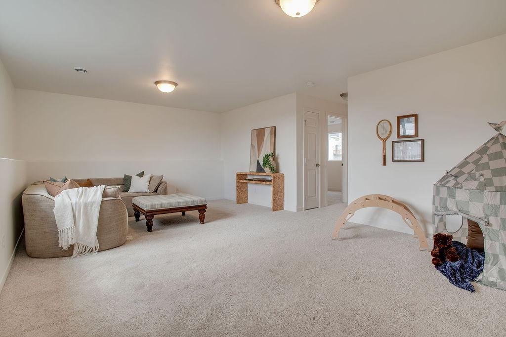 2026 single family home for sale at 6747 Selkirk Drive S in Fargo, ND — 4 bed, 3 bath (photo 35 of 46)