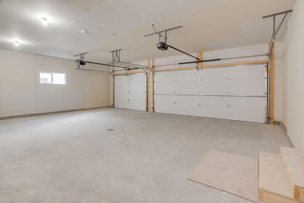 2026 single family home for sale at 6747 Selkirk Drive S in Fargo, ND — 4 bed, 3 bath (photo 45 of 46)