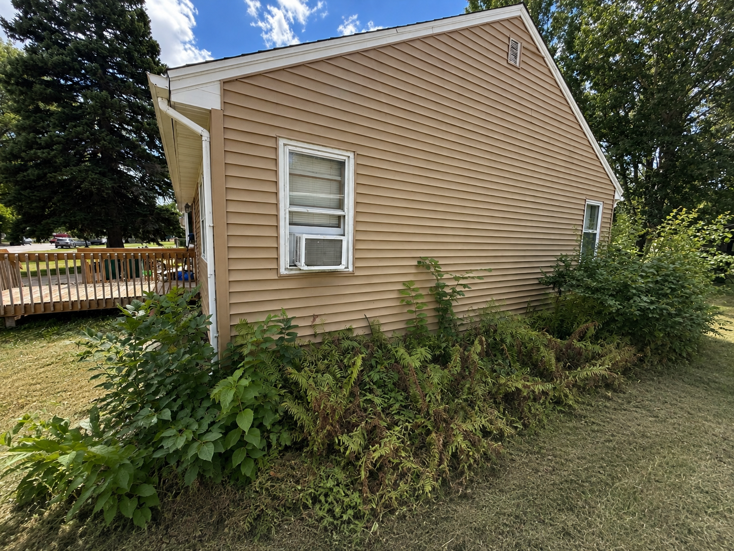 1953 single family home for sale at 847 3rd Street N in Wahpeton, ND — 3 bed, 2 bath (photo 29 of 41)