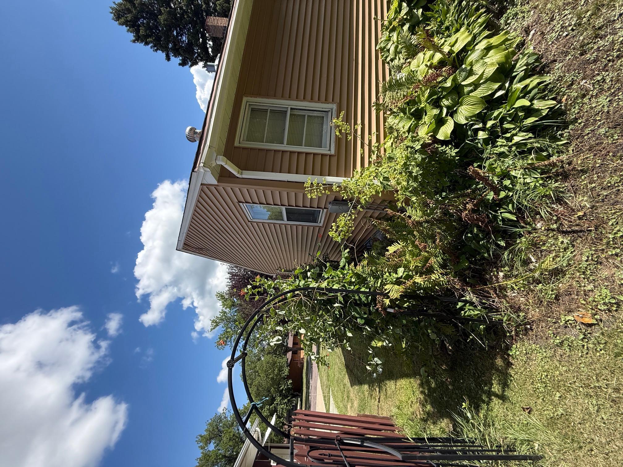 1953 single family home for sale at 847 3rd Street N in Wahpeton, ND — 3 bed, 2 bath (photo 31 of 41)