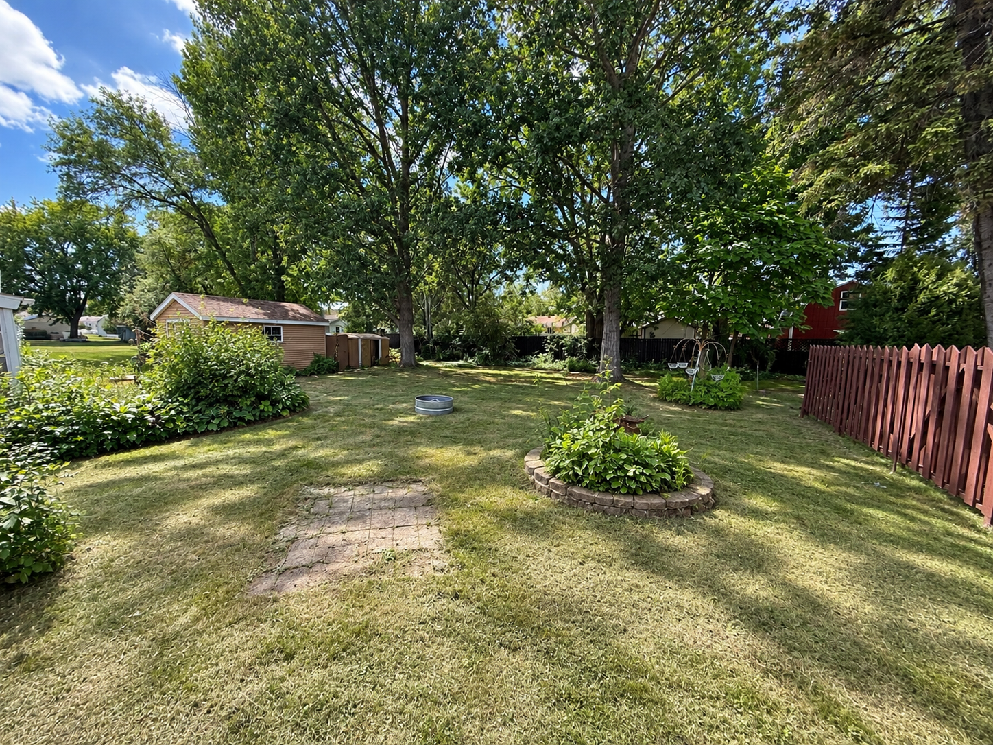 1953 single family home for sale at 847 3rd Street N in Wahpeton, ND — 3 bed, 2 bath (photo 36 of 41)