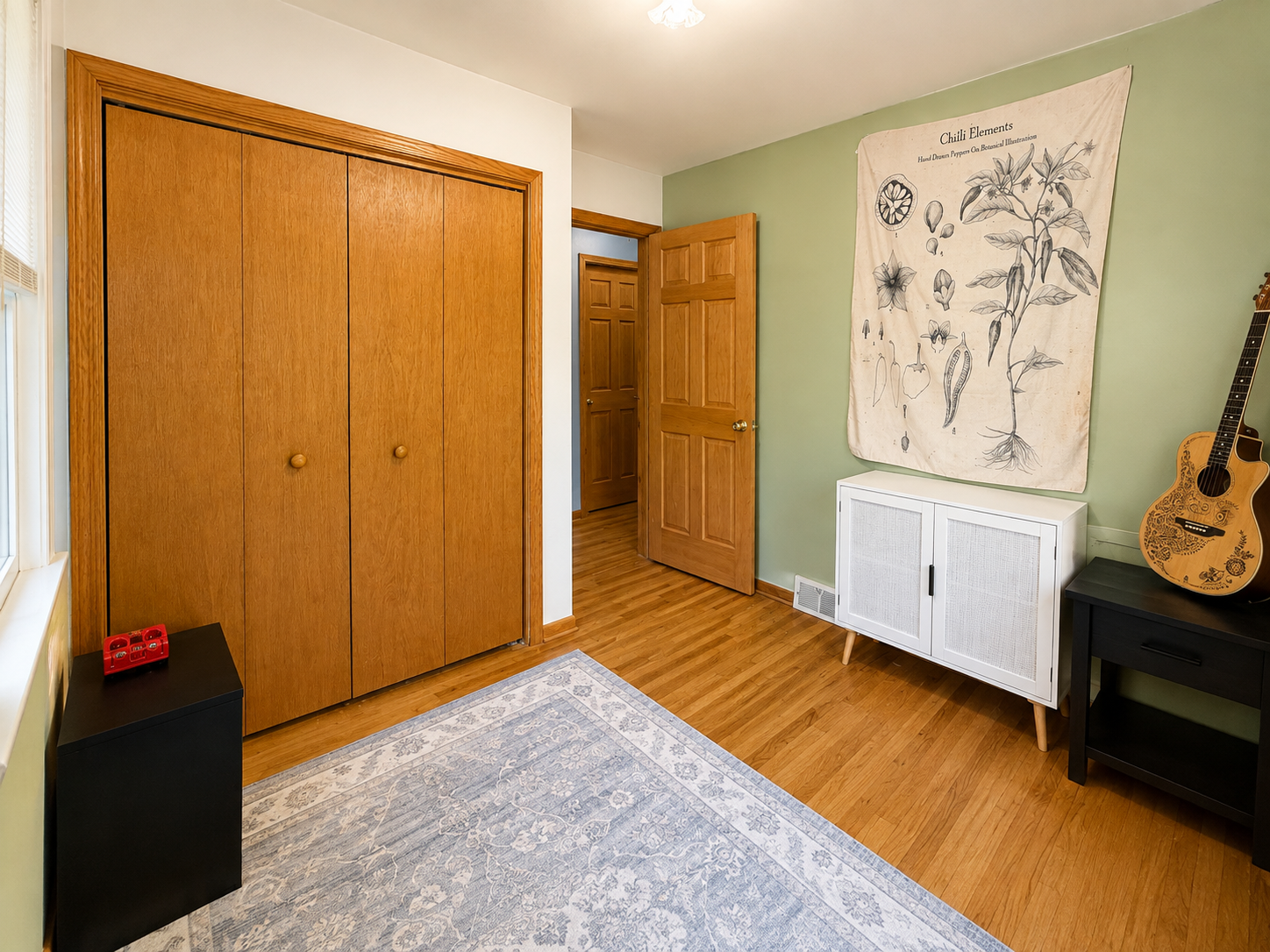 1953 single family home for sale at 847 3rd Street N in Wahpeton, ND — 3 bed, 2 bath (photo 10 of 41)