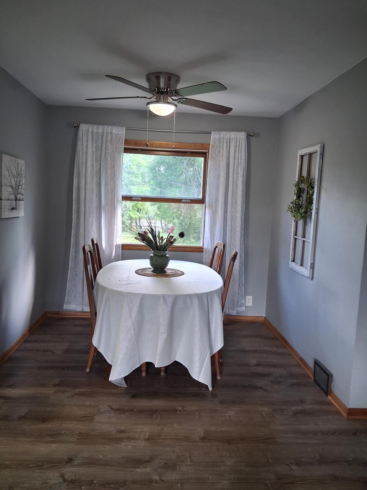 1959 single family home for sale at 724 E Channing Avenue in Fergus Falls, MN — 3 bed, 2 bath (photo 7 of 16)