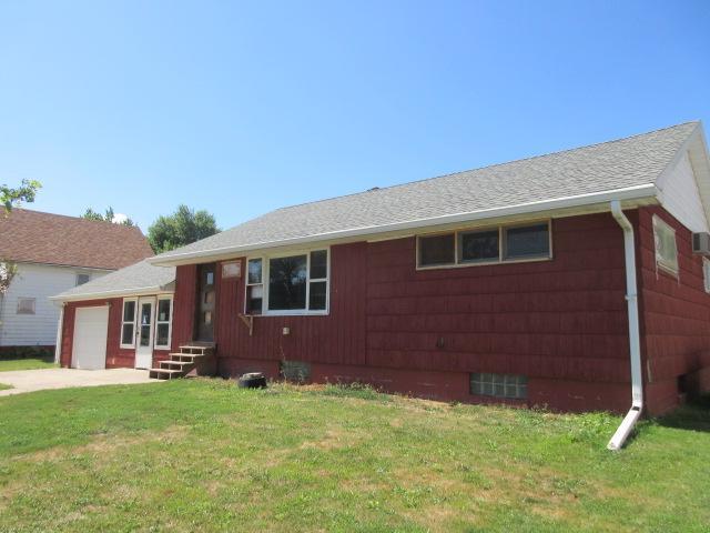 1949 single family home for sale at 8 2nd Street NE in Gwinner, ND — 3 bed, 2 bath (photo 6 of 29)