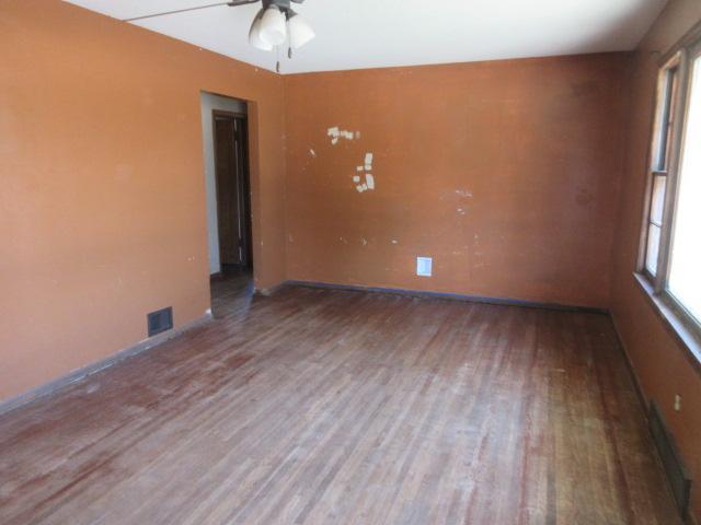 1949 single family home for sale at 8 2nd Street NE in Gwinner, ND — 3 bed, 2 bath (photo 9 of 29)
