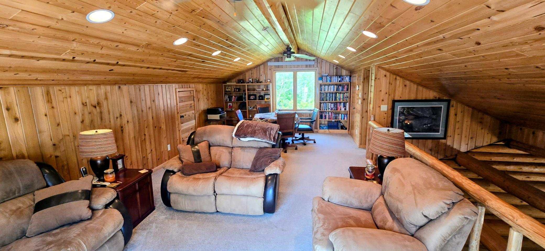1995 single family home for sale at 622 Oak in Oak Island, MN — 5 bed, 4 bath (photo 22 of 46)