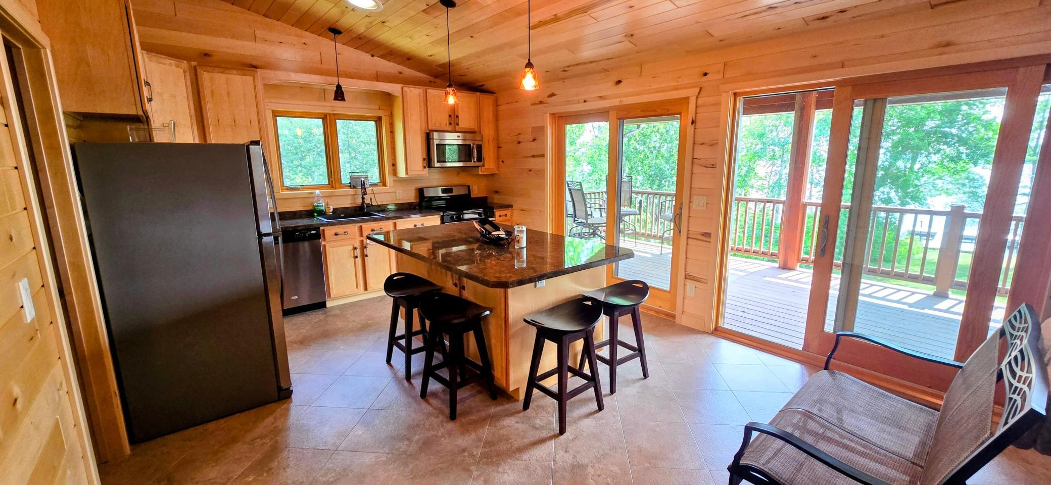1995 single family home for sale at 622 Oak in Oak Island, MN — 5 bed, 4 bath (photo 29 of 46)