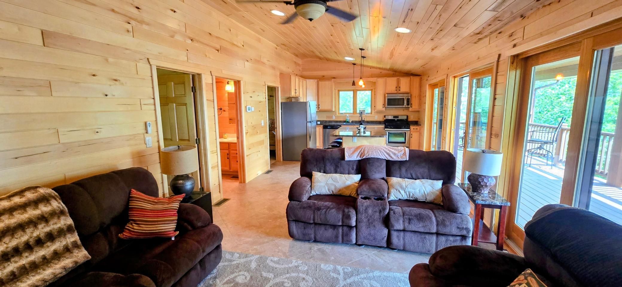 1995 single family home for sale at 622 Oak in Oak Island, MN — 5 bed, 4 bath (photo 33 of 46)