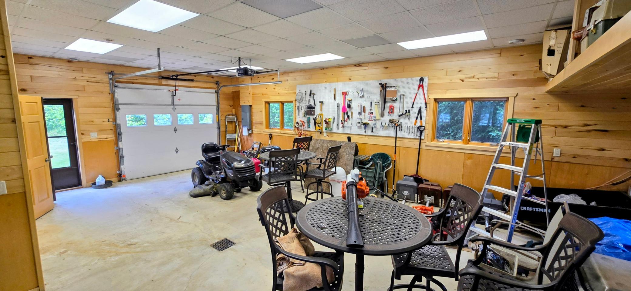 1995 single family home for sale at 622 Oak in Oak Island, MN — 5 bed, 4 bath (photo 40 of 46)