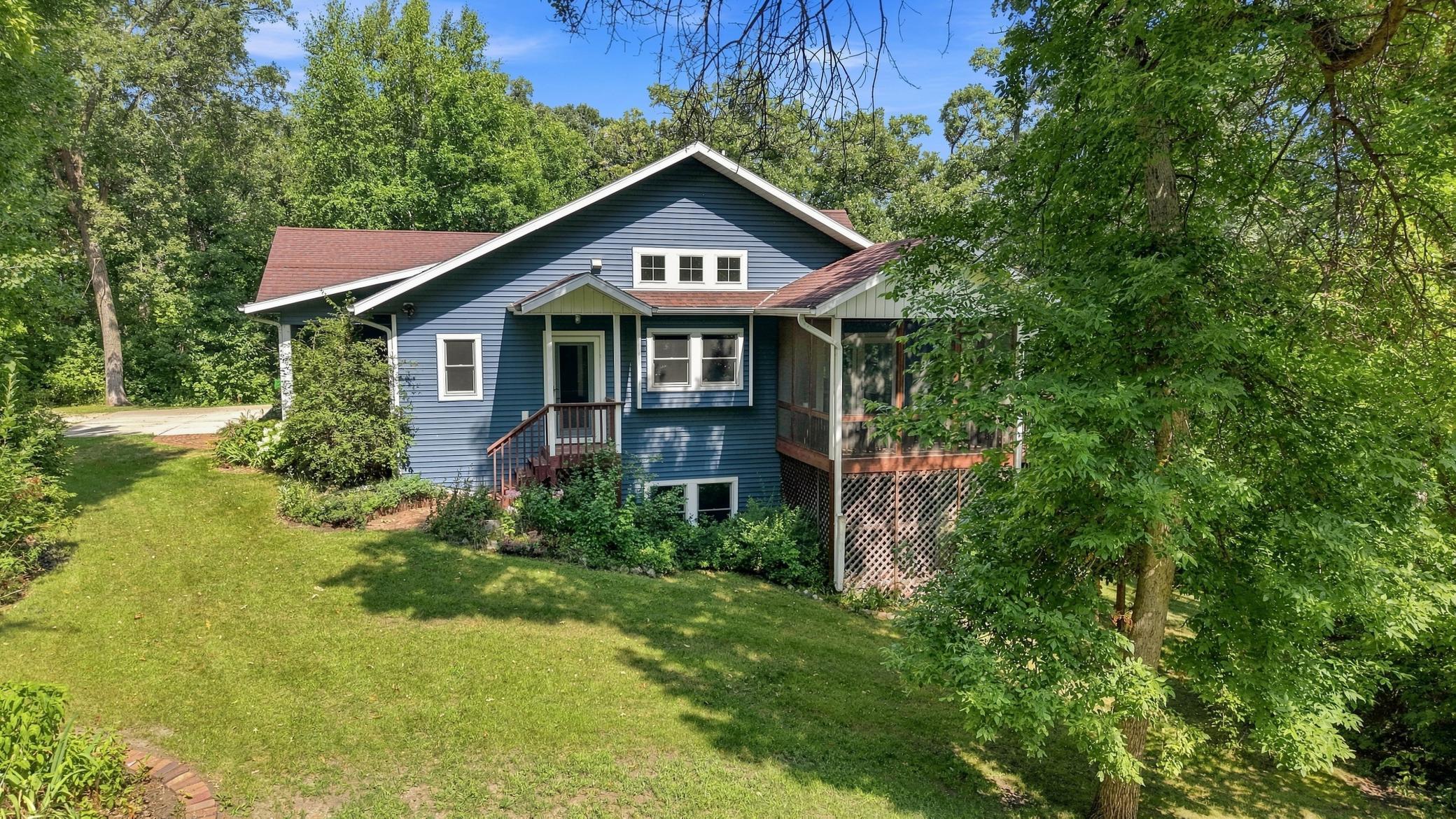 2011 single family home for sale at 47254 County Highway 23 in Pelican Rapids, MN — 4 bed, 3 bath (photo 4 of 76)
