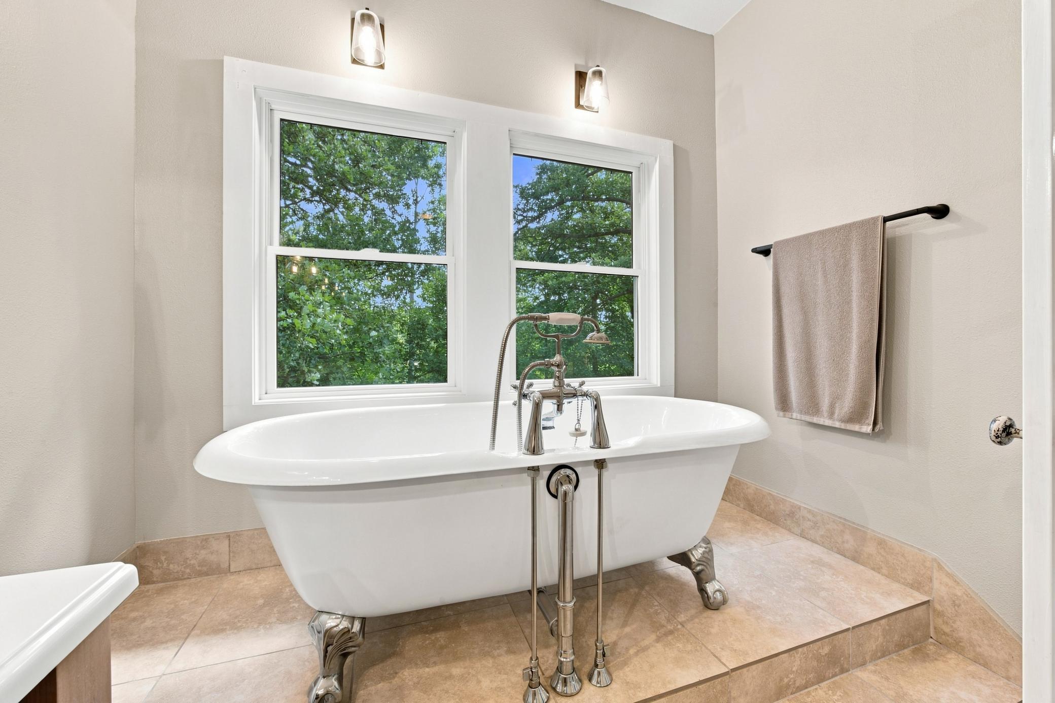 2011 single family home for sale at 47254 County Highway 23 in Pelican Rapids, MN — 4 bed, 3 bath (photo 37 of 76)