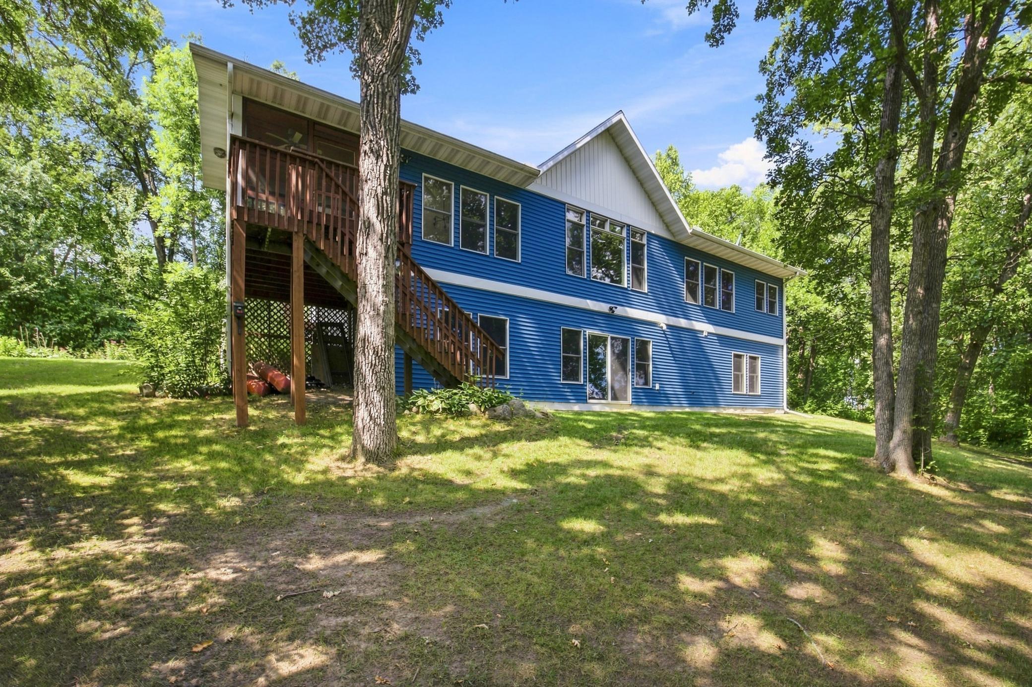 2011 single family home for sale at 47254 County Highway 23 in Pelican Rapids, MN — 4 bed, 3 bath (photo 5 of 76)