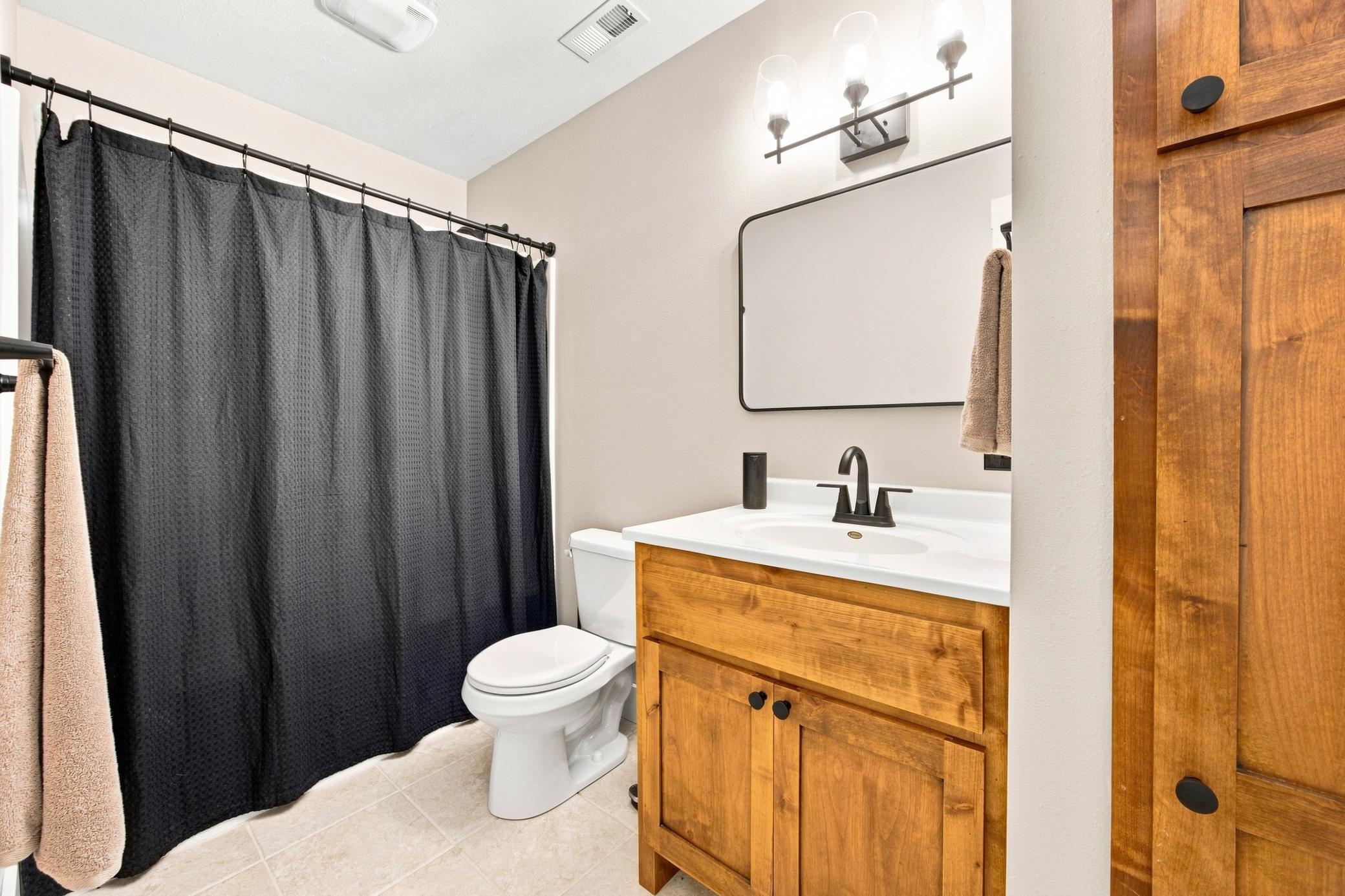 2011 single family home for sale at 47254 County Highway 23 in Pelican Rapids, MN — 4 bed, 3 bath (photo 61 of 76)