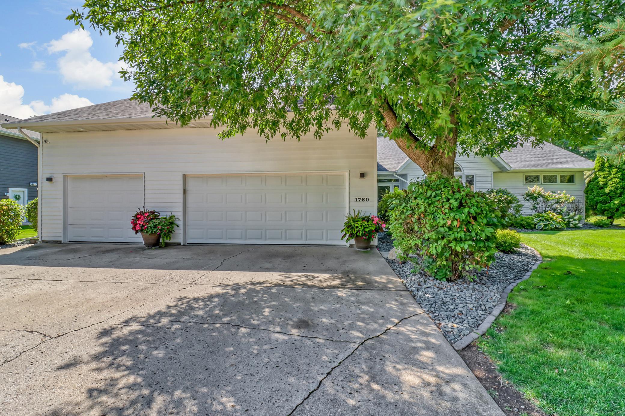 1995 single family home for sale at 1760 E Shore Drive in Detroit Lakes, MN — 4 bed, 5 bath (photo 15 of 94)