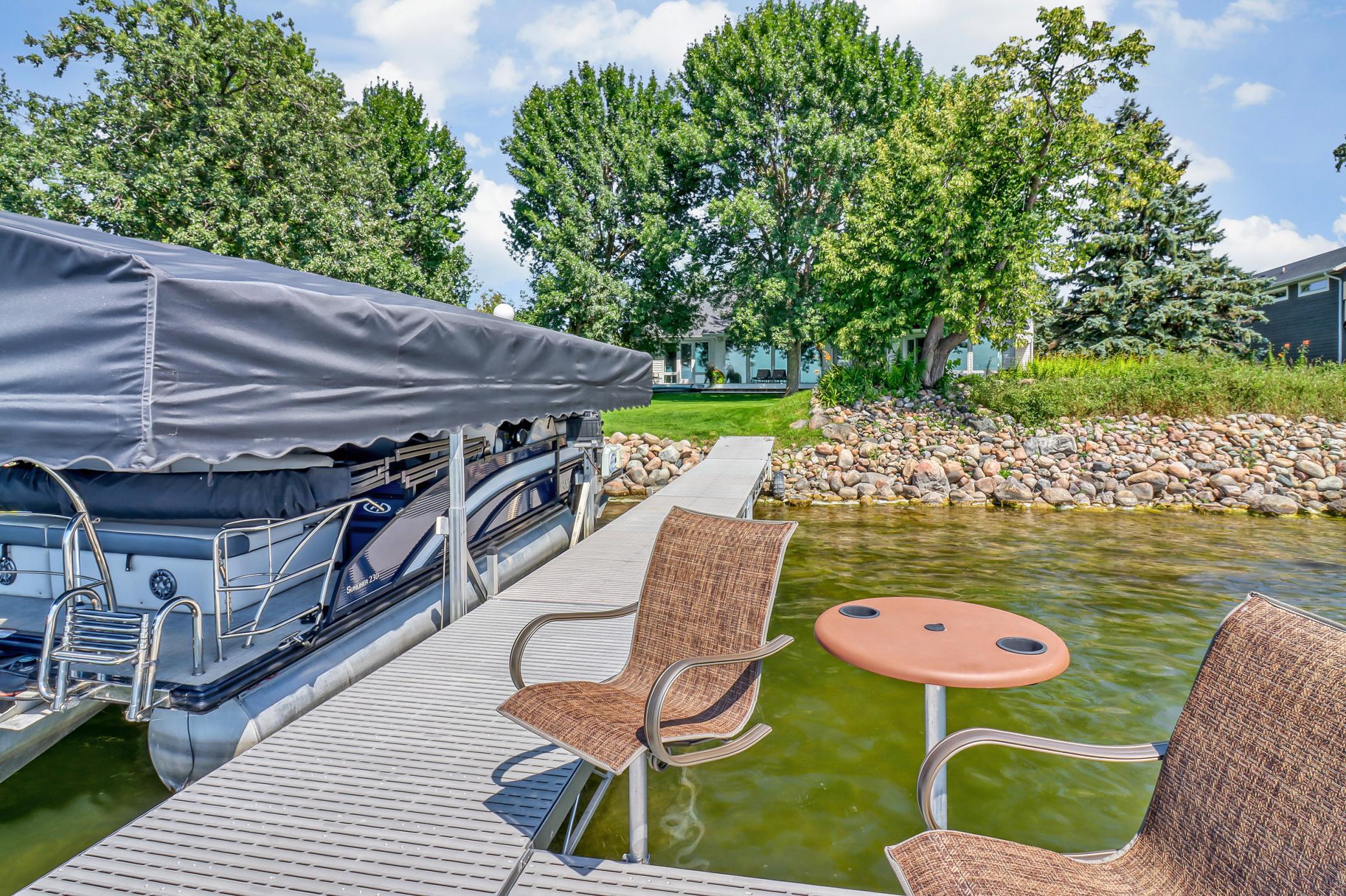 1995 single family home for sale at 1760 E Shore Drive in Detroit Lakes, MN — 4 bed, 5 bath (photo 18 of 94)