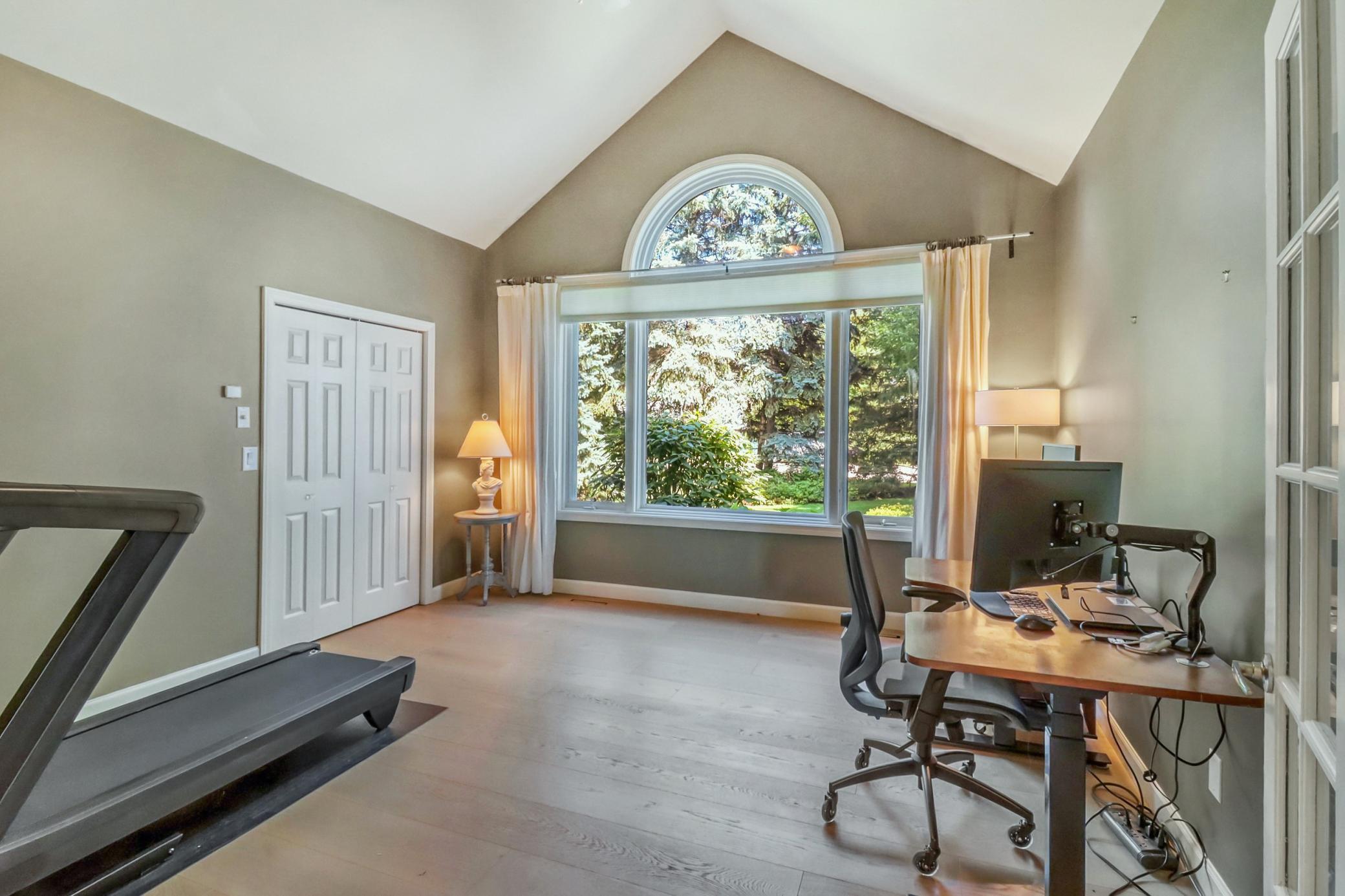 1995 single family home for sale at 1760 E Shore Drive in Detroit Lakes, MN — 4 bed, 5 bath (photo 52 of 94)
