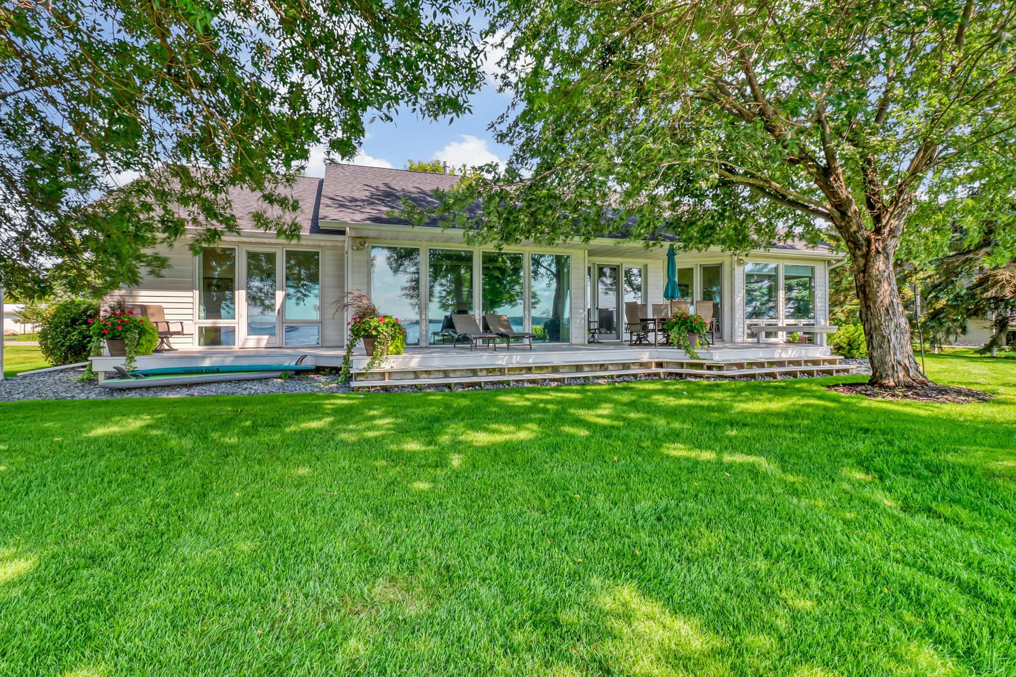 1995 single family home for sale at 1760 E Shore Drive in Detroit Lakes, MN — 4 bed, 5 bath (photo 7 of 94)