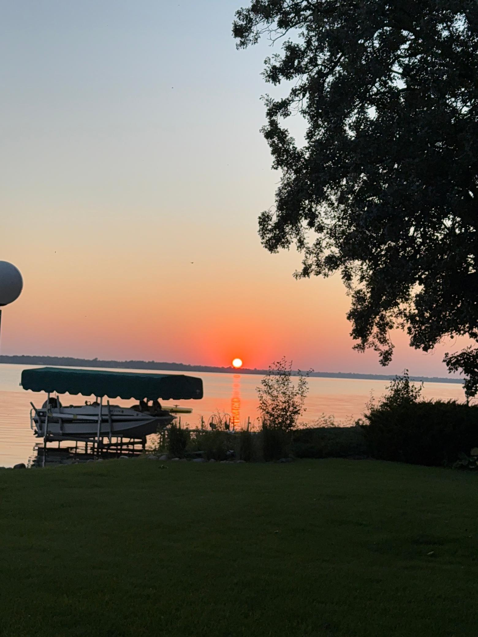 1995 single family home for sale at 1760 E Shore Drive in Detroit Lakes, MN — 4 bed, 5 bath (photo 79 of 94)
