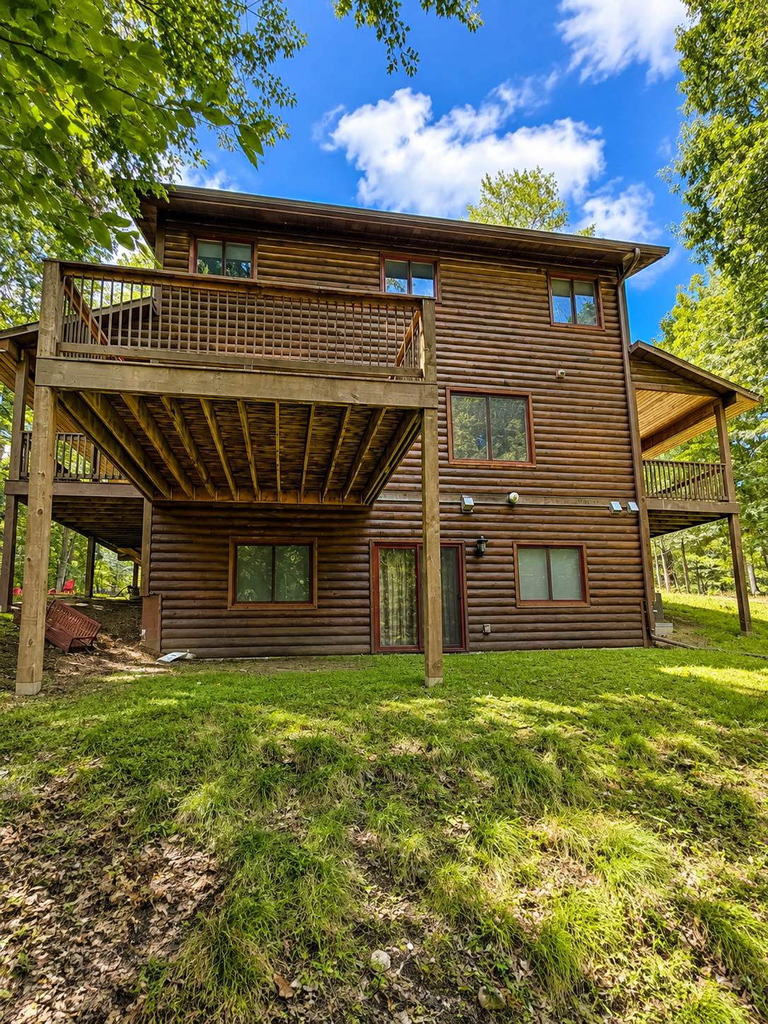 2006 single family home for sale at 38598 Summit Avenue in Crosslake, MN — 4 bed, 3 bath (photo 6 of 6)