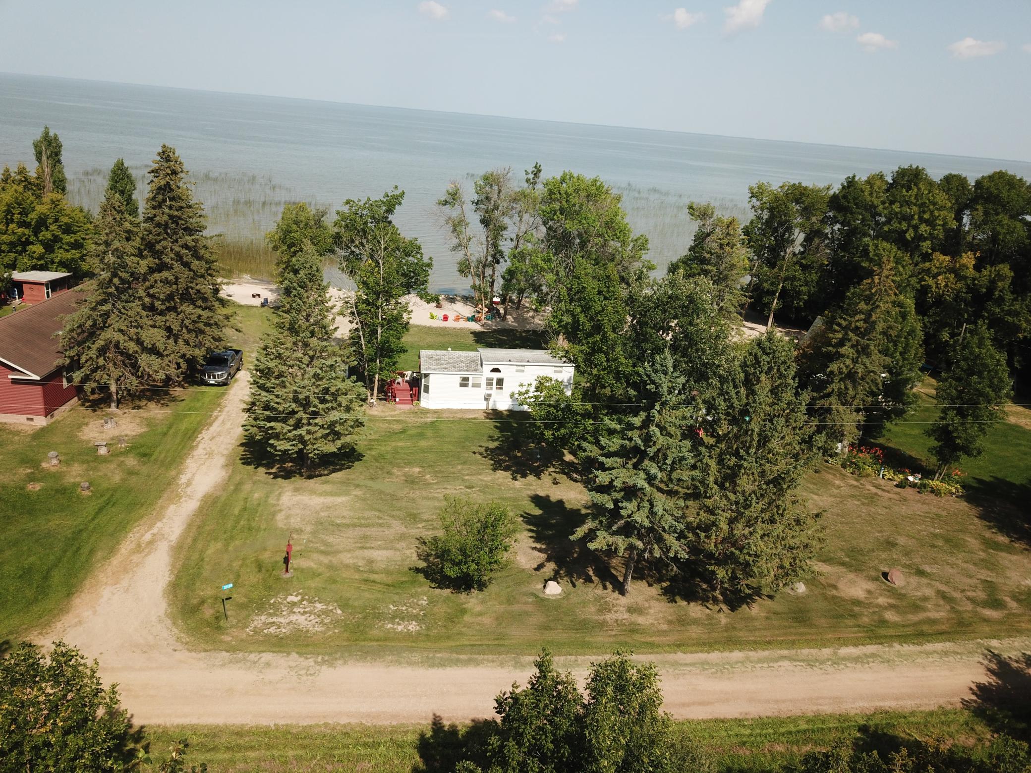 2005 single family home for sale at 21139 Joas Beach Road NE in Kelliher, MN — 1 bed, 1 bath (photo 11 of 61)