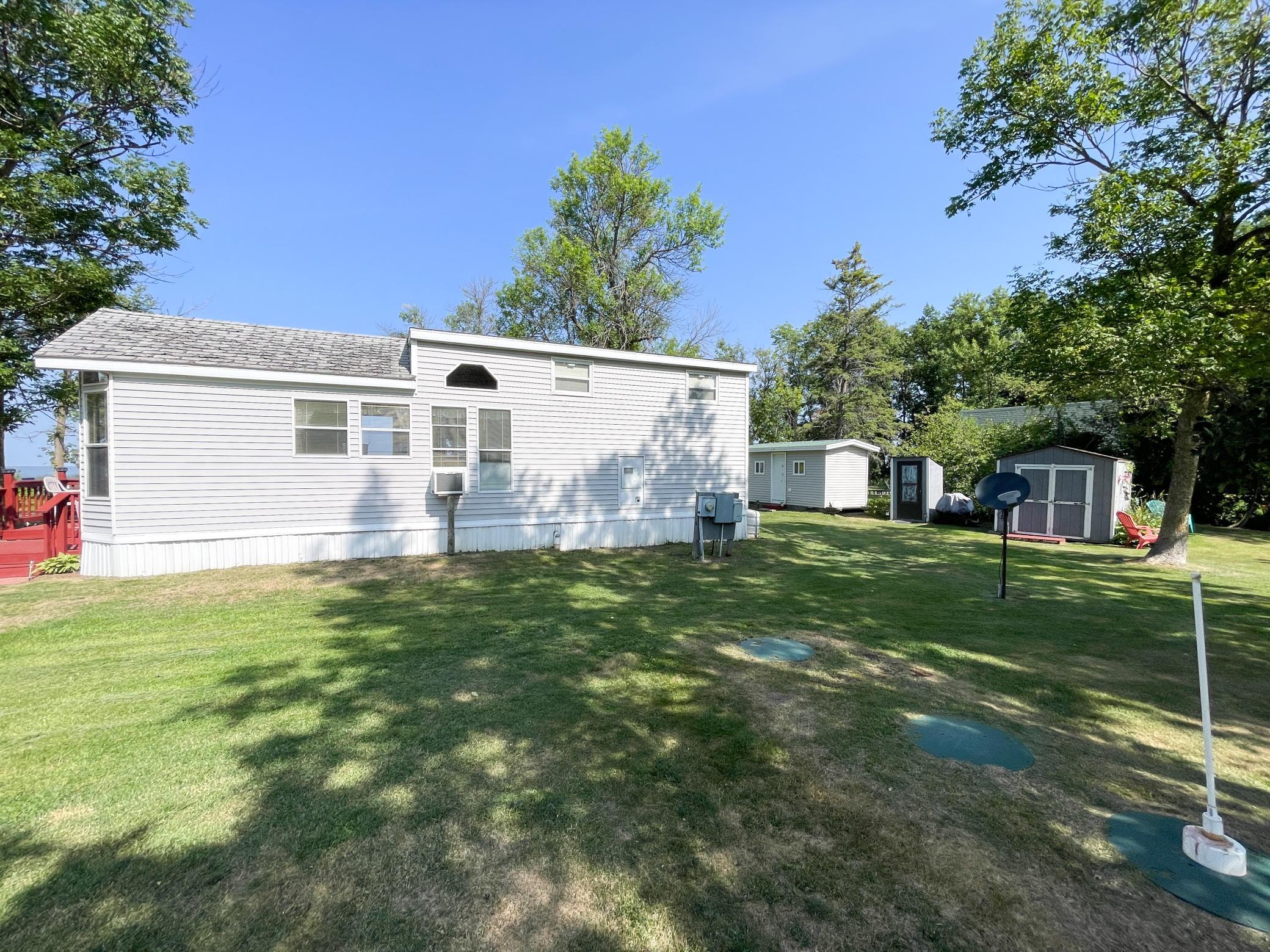 2005 single family home for sale at 21139 Joas Beach Road NE in Kelliher, MN — 1 bed, 1 bath (photo 18 of 61)