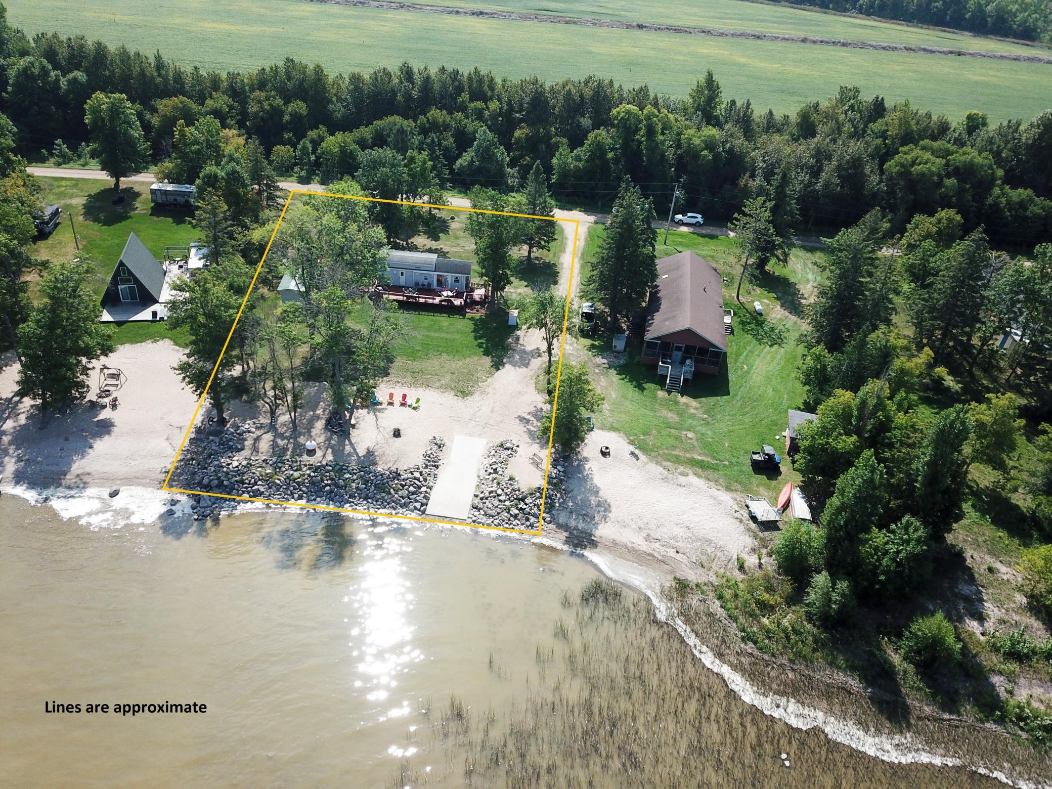 2005 single family home for sale at 21139 Joas Beach Road NE in Kelliher, MN — 1 bed, 1 bath (photo 3 of 61)