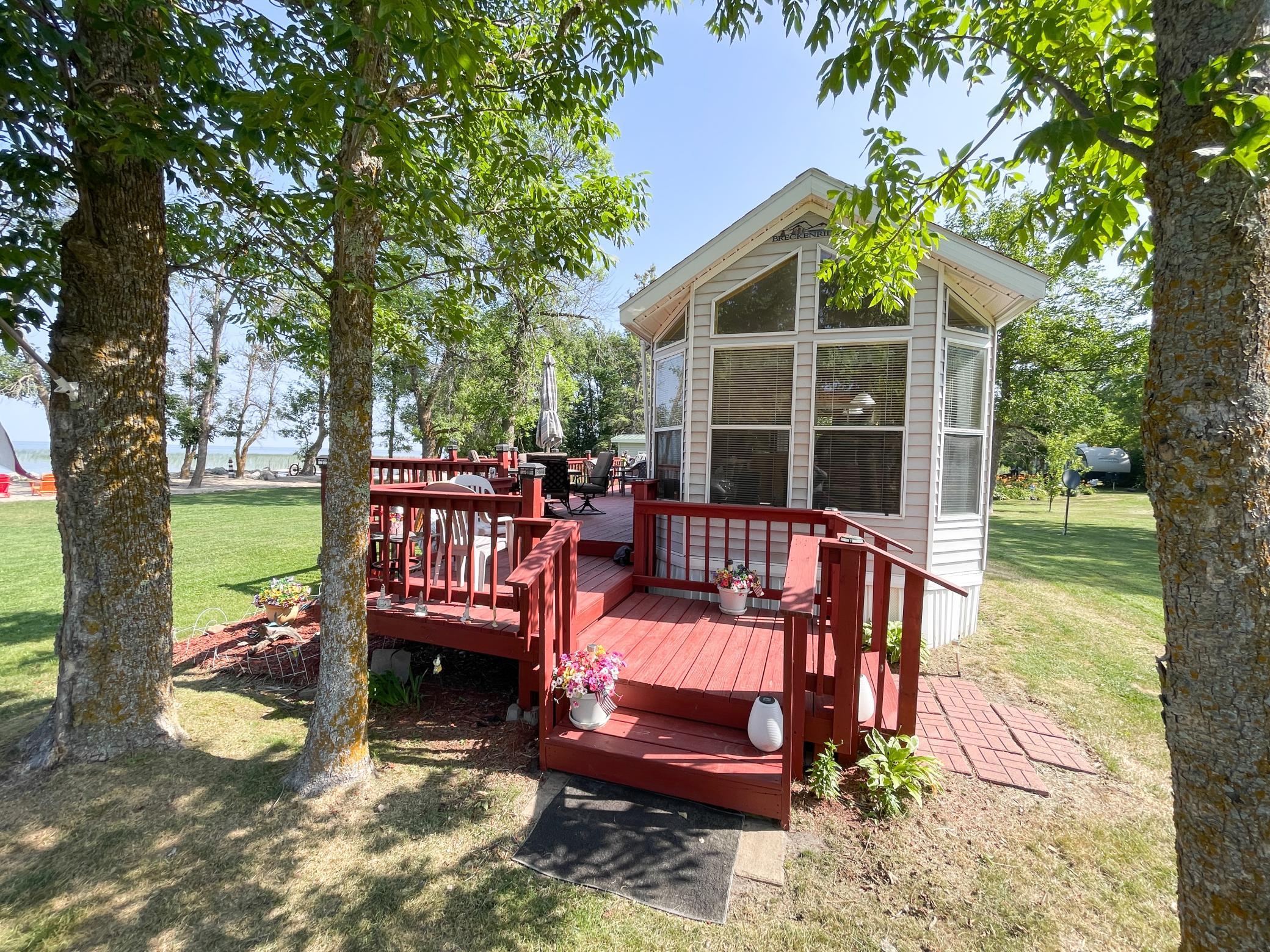 2005 single family home for sale at 21139 Joas Beach Road NE in Kelliher, MN — 1 bed, 1 bath (photo 22 of 61)