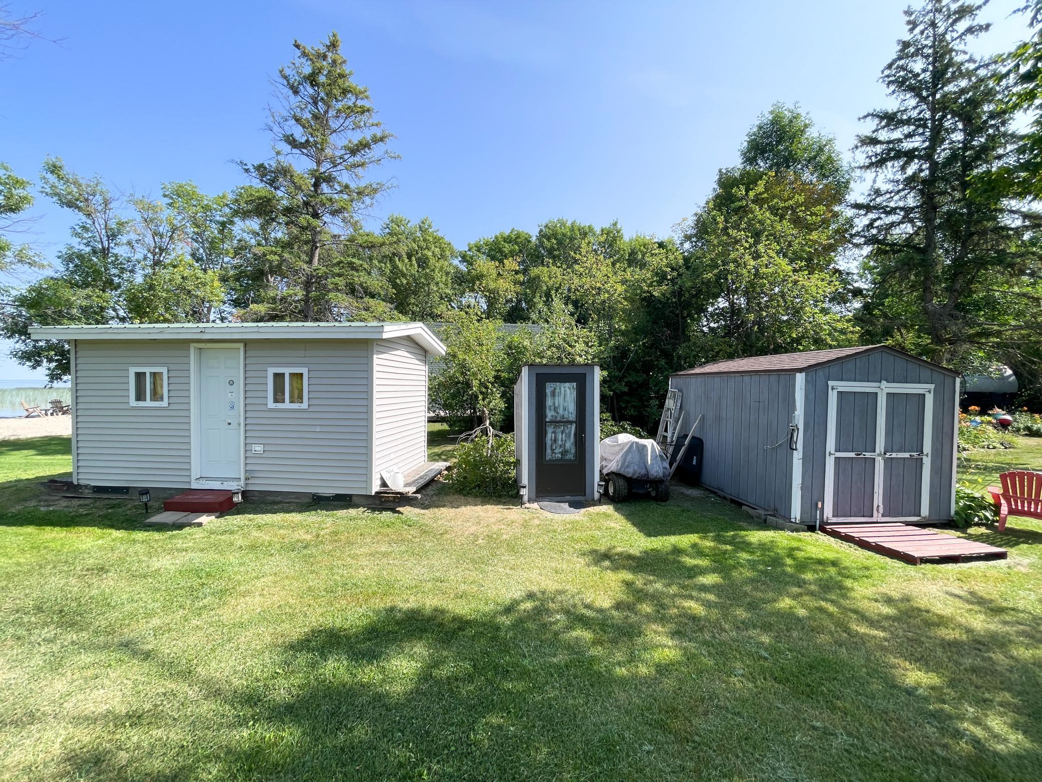 2005 single family home for sale at 21139 Joas Beach Road NE in Kelliher, MN — 1 bed, 1 bath (photo 29 of 61)