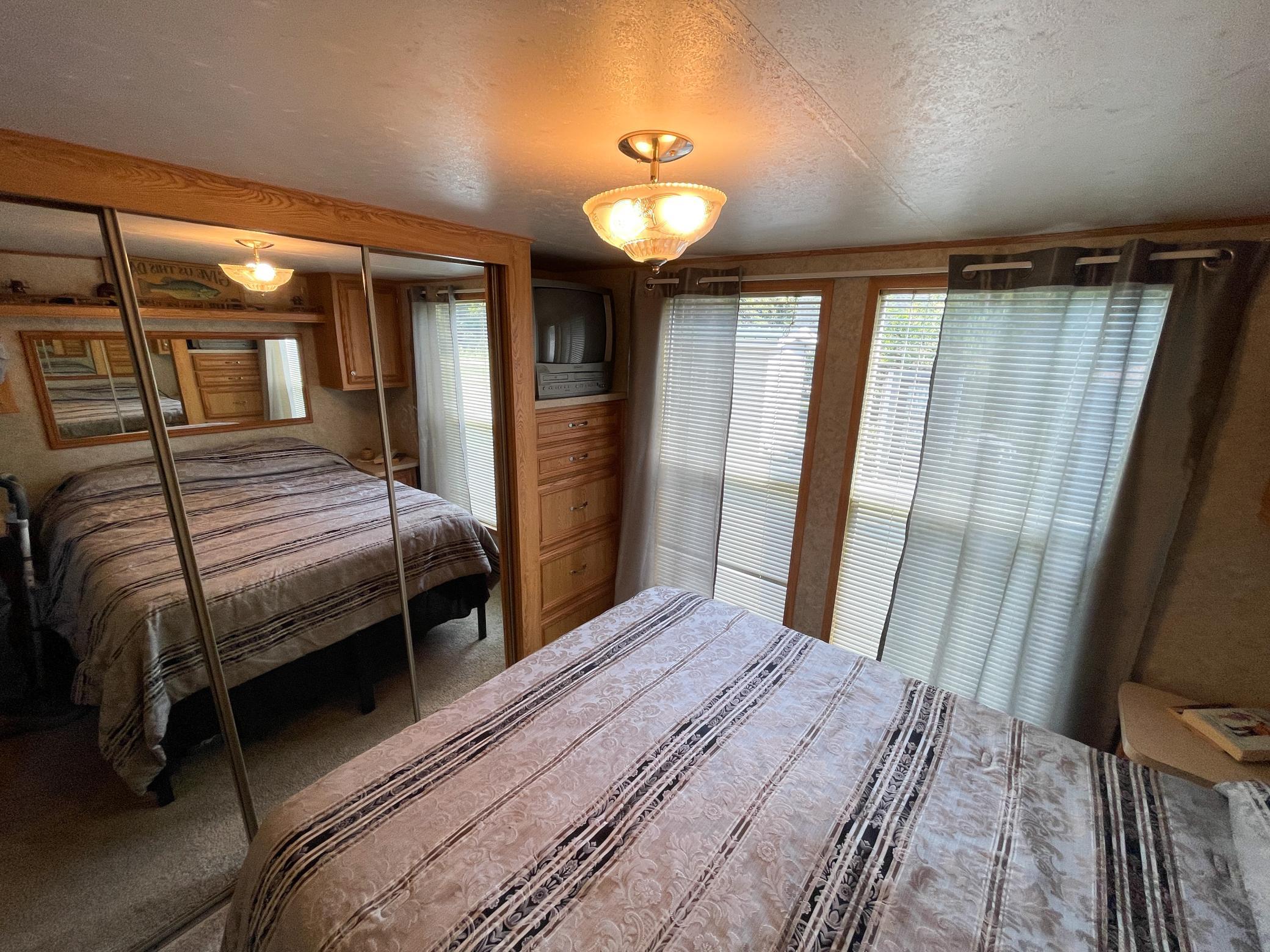 2005 single family home for sale at 21139 Joas Beach Road NE in Kelliher, MN — 1 bed, 1 bath (photo 45 of 61)