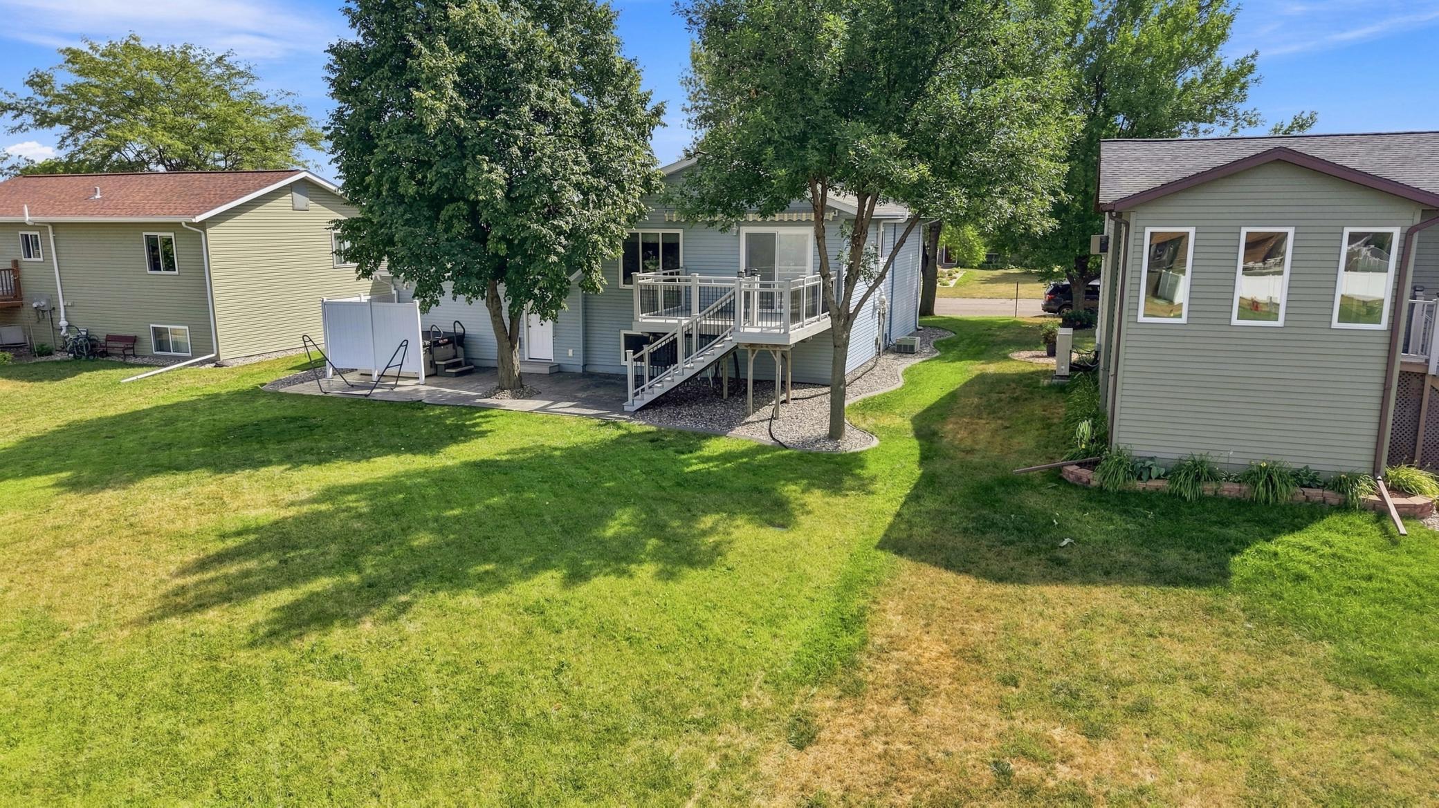 1987 single family home for sale at 2728 29th Avenue S in Moorhead, MN — 4 bed, 2 bath (photo 30 of 38)