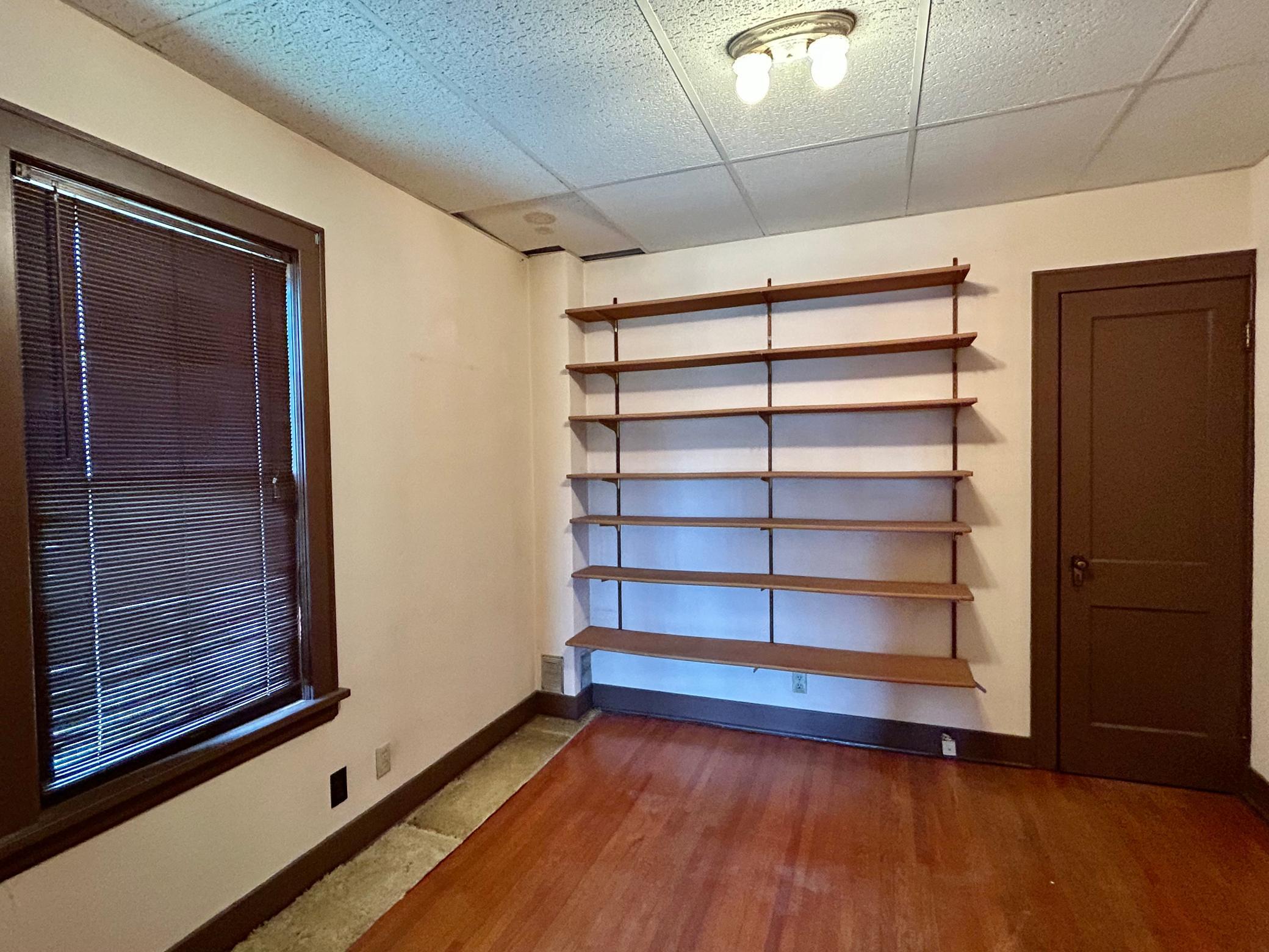 1895 single family home for sale at 214 6th Street NW in Valley City, ND — 3 bed, 3 bath (photo 14 of 31)