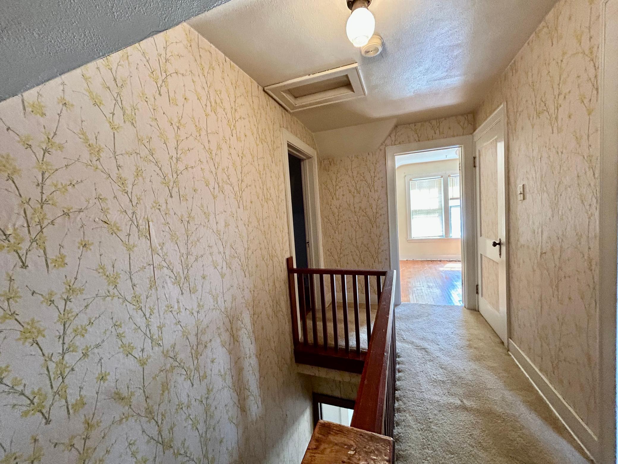 1895 single family home for sale at 214 6th Street NW in Valley City, ND — 3 bed, 3 bath (photo 16 of 31)
