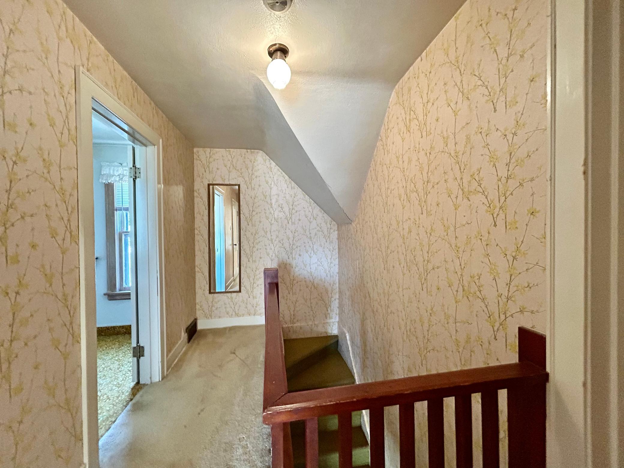 1895 single family home for sale at 214 6th Street NW in Valley City, ND — 3 bed, 3 bath (photo 17 of 31)