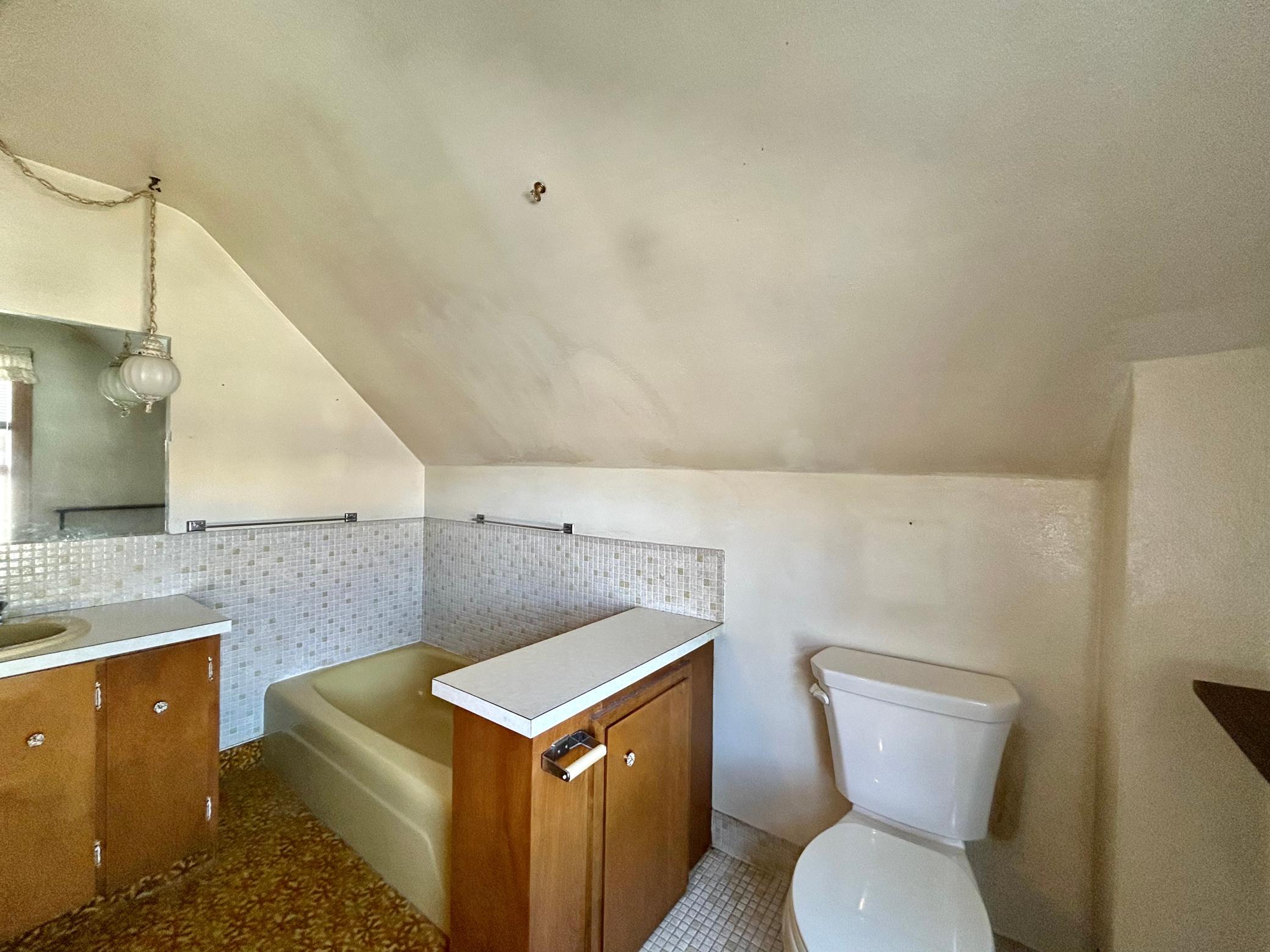 1895 single family home for sale at 214 6th Street NW in Valley City, ND — 3 bed, 3 bath (photo 24 of 31)