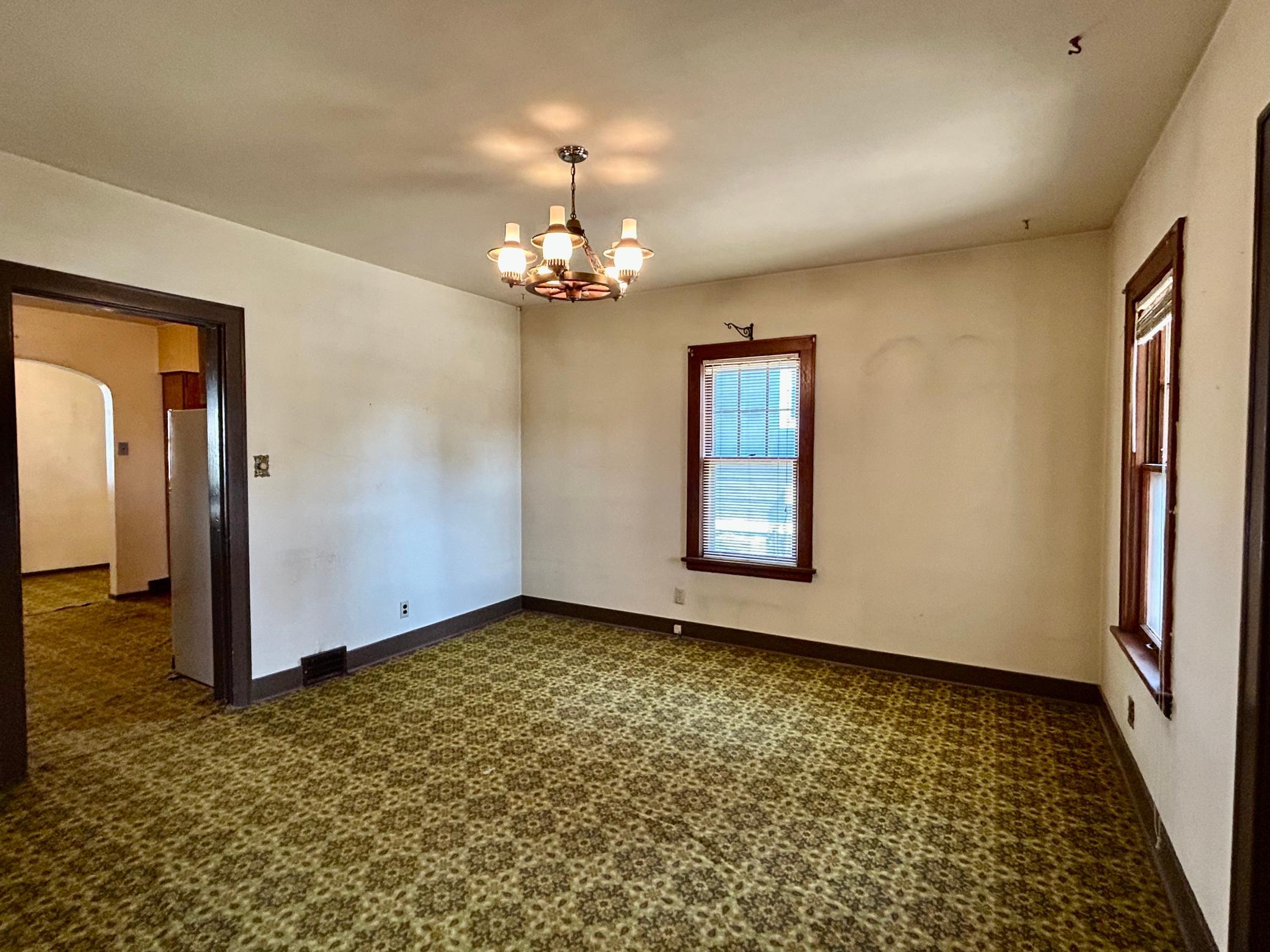 1895 single family home for sale at 214 6th Street NW in Valley City, ND — 3 bed, 3 bath (photo 7 of 31)