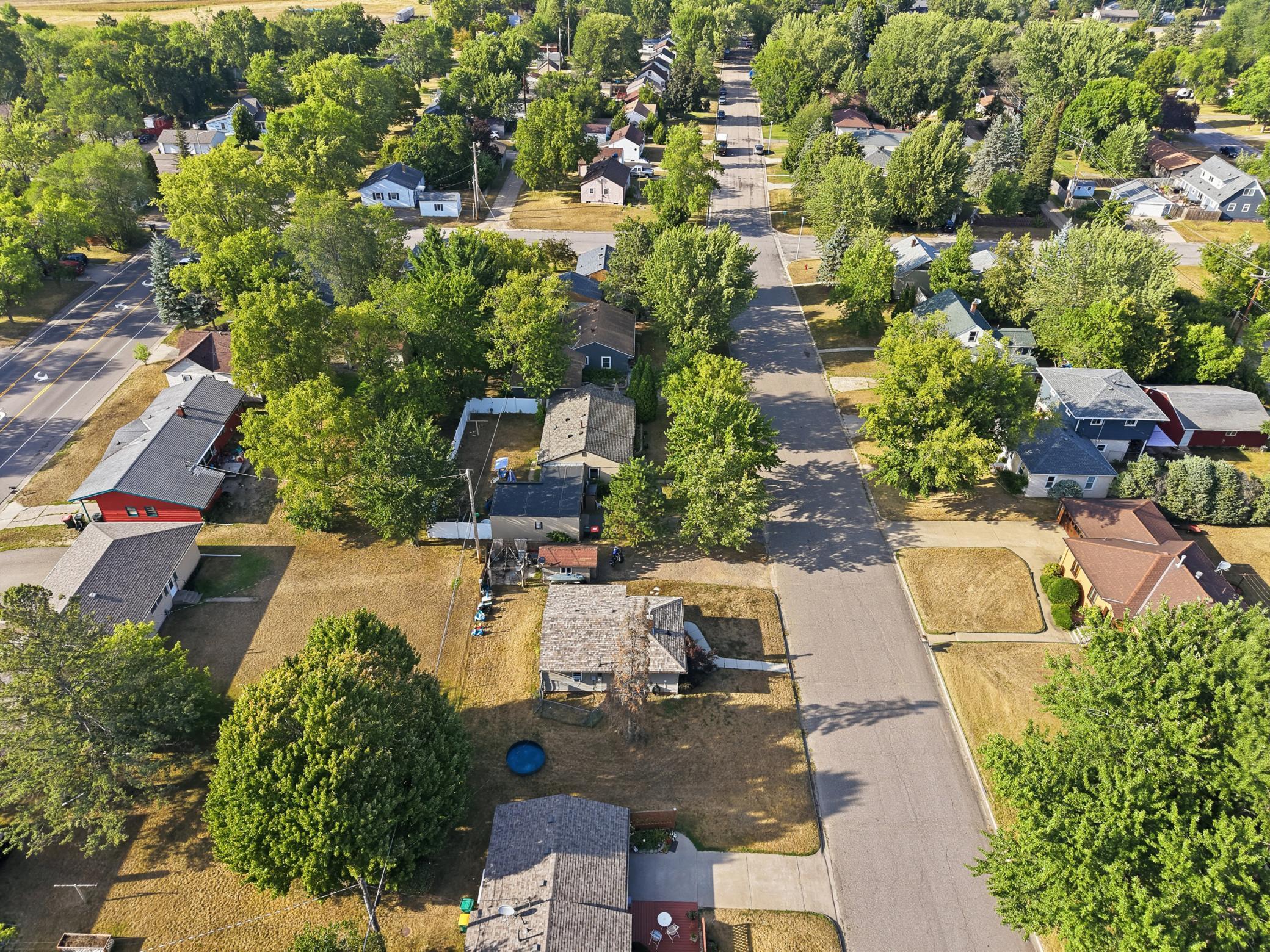 1946 single family home for sale at 1023 8th Avenue NE in Brainerd, MN — 2 bed, 1 bath (photo 27 of 34)