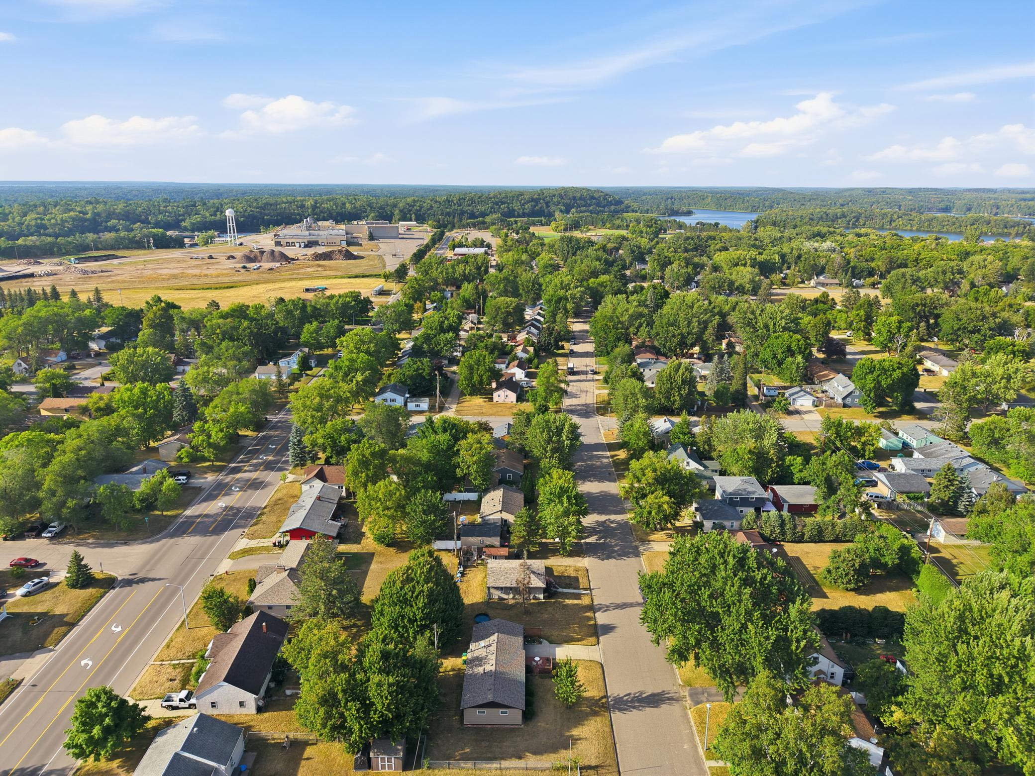 1946 single family home for sale at 1023 8th Avenue NE in Brainerd, MN — 2 bed, 1 bath (photo 28 of 34)
