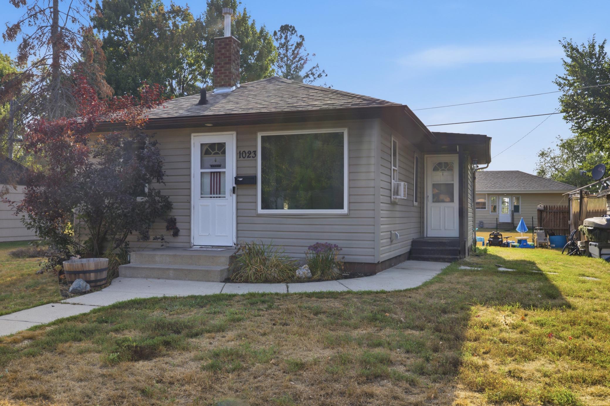 1946 single family home for sale at 1023 8th Avenue NE in Brainerd, MN — 2 bed, 1 bath (photo 34 of 34)