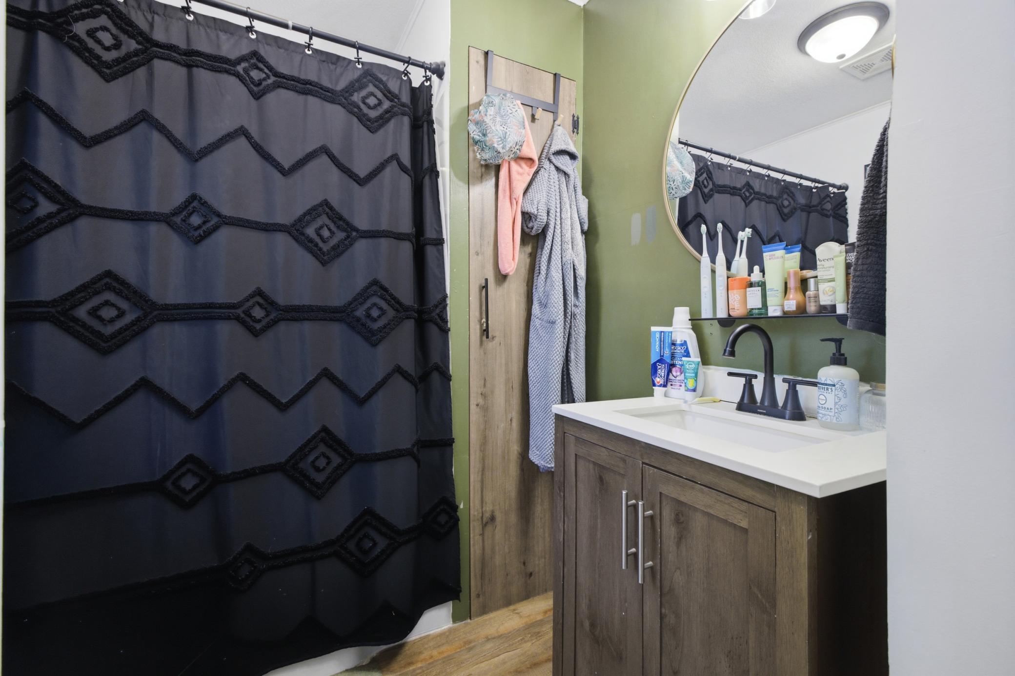 1946 single family home for sale at 1023 8th Avenue NE in Brainerd, MN — 2 bed, 1 bath (photo 10 of 34)