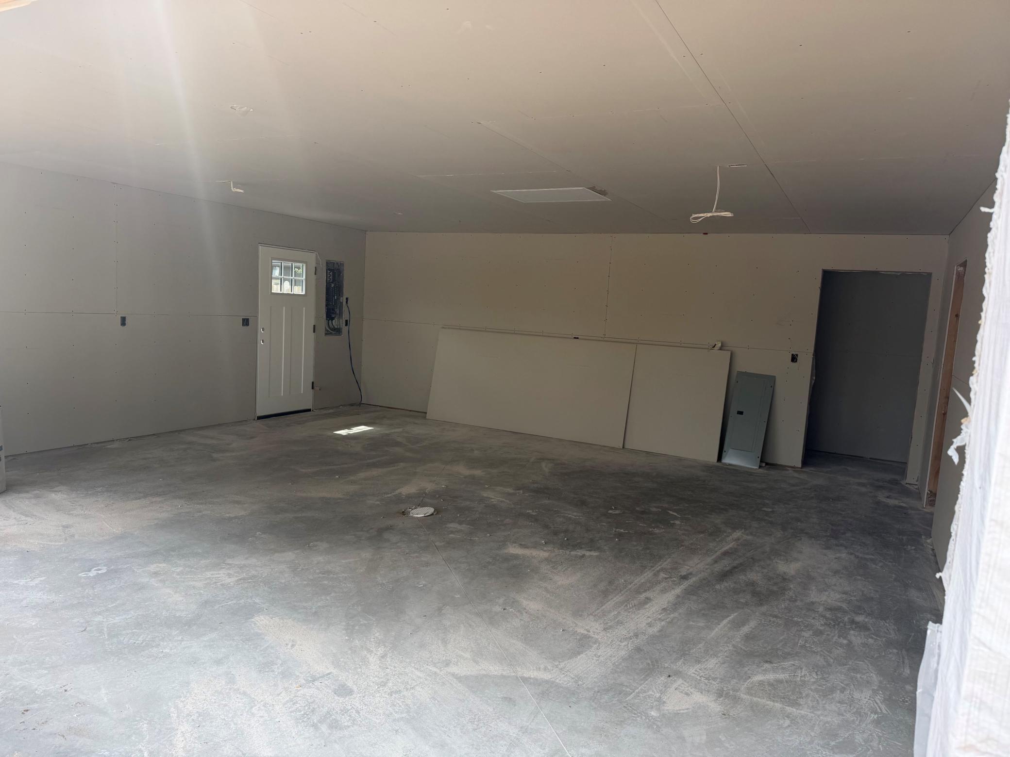 2026 single family home for sale at 617 Lake Avenue NE in Bemidji, MN — 3 bed, 2 bath (photo 8 of 8)