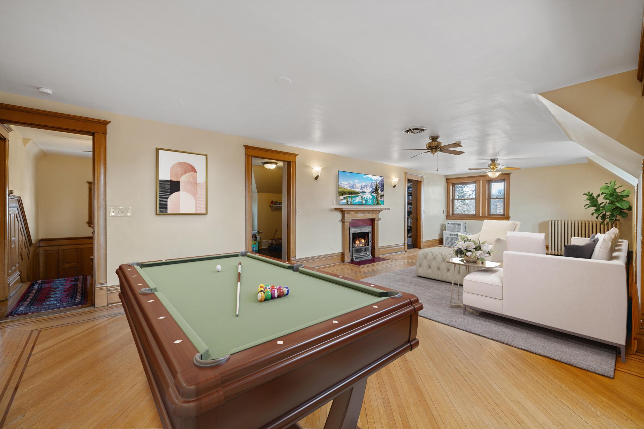 1899 single family home for sale at 1100 3rd Avenue S in Fargo, ND — 7 bed, 5 bath (photo 32 of 78)