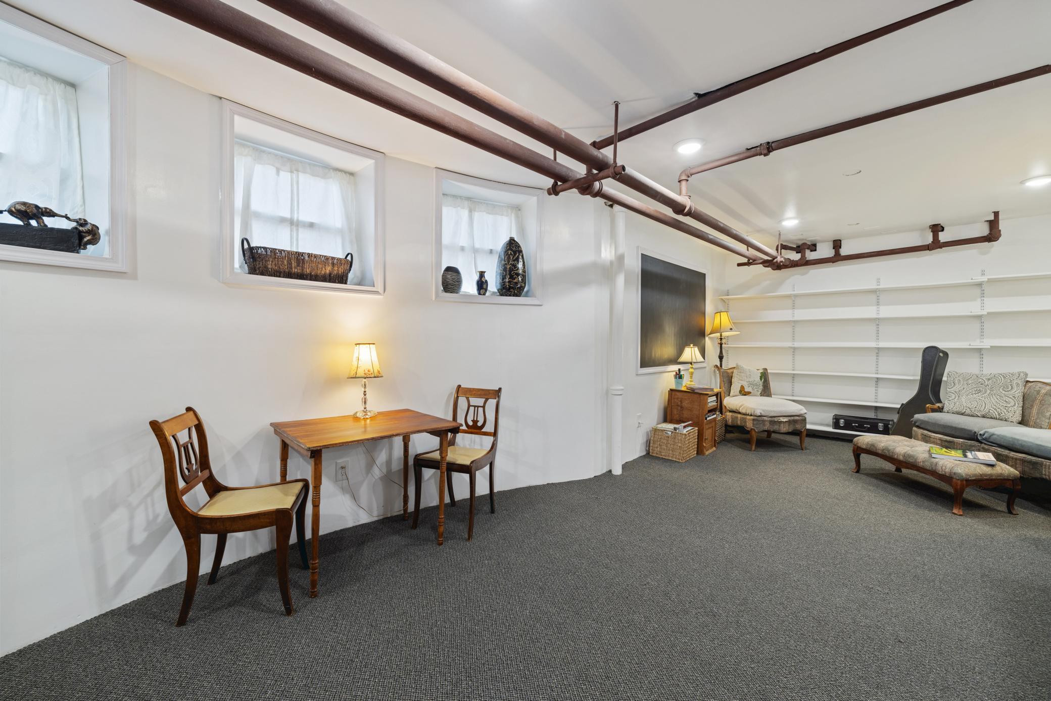 1899 single family home for sale at 1100 3rd Avenue S in Fargo, ND — 7 bed, 5 bath (photo 47 of 78)